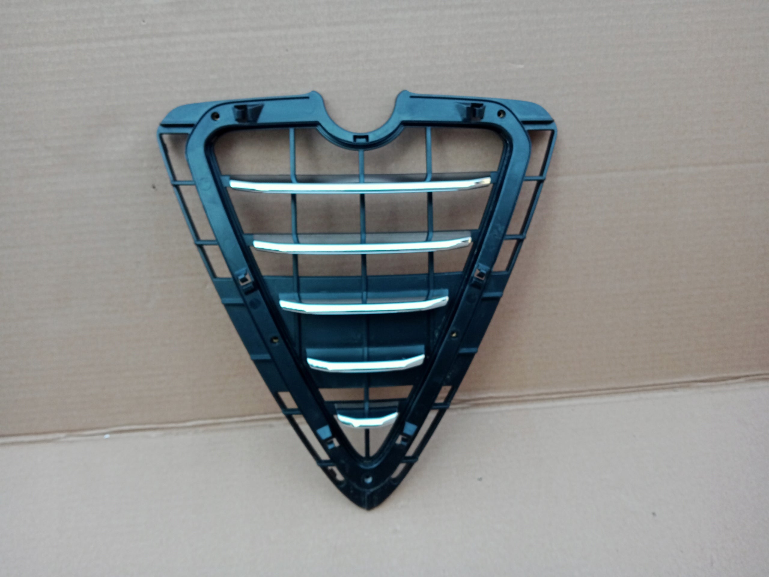 Kühlergrill Alfa Romeo 156 GIULIETTA FRONTGRILL 156085889 Kühlergitter