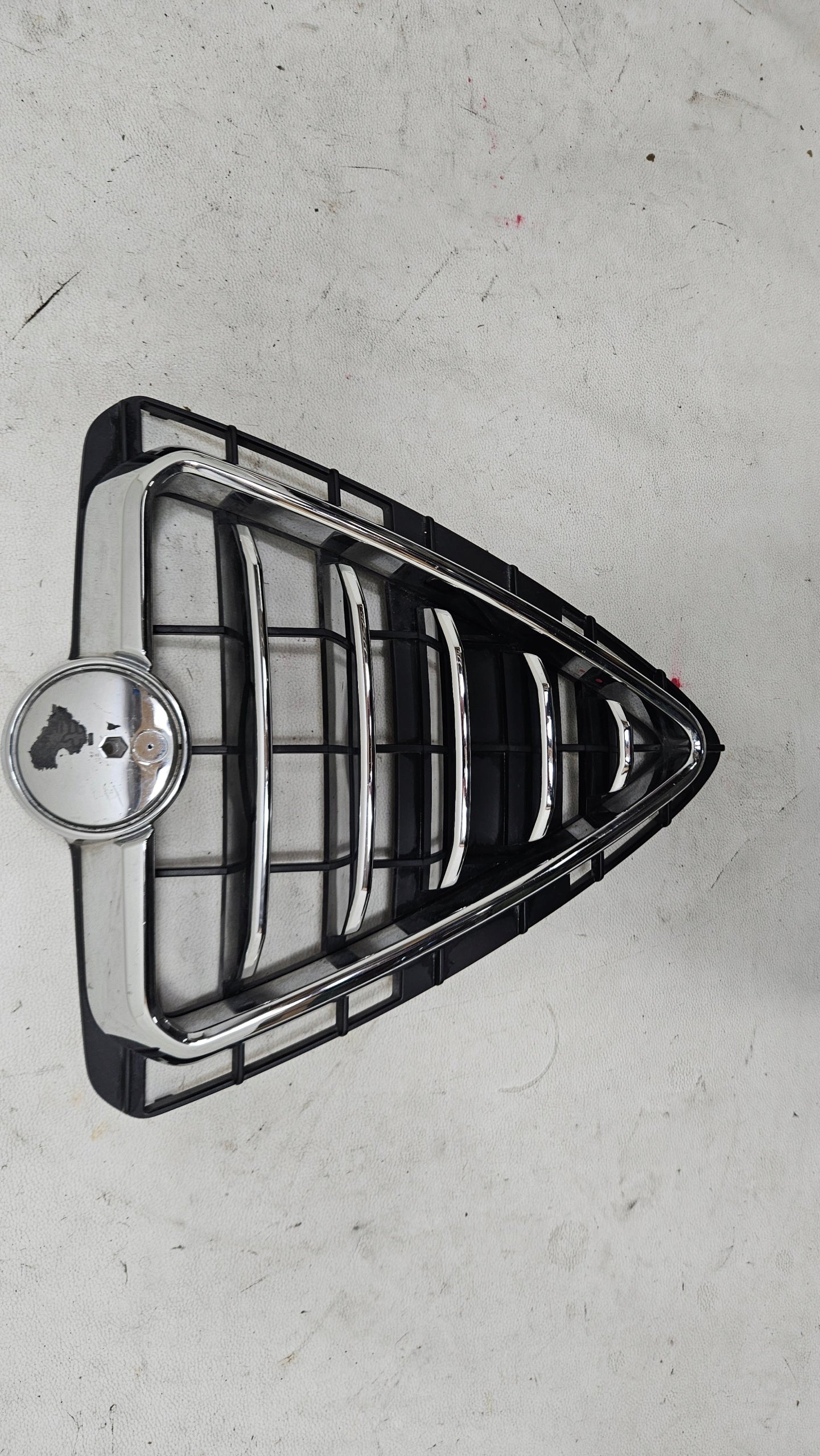 Kühlergrill Alfa Romeo GIULIETTA 156 FRONTGRILL 156085889 Kühlergitter