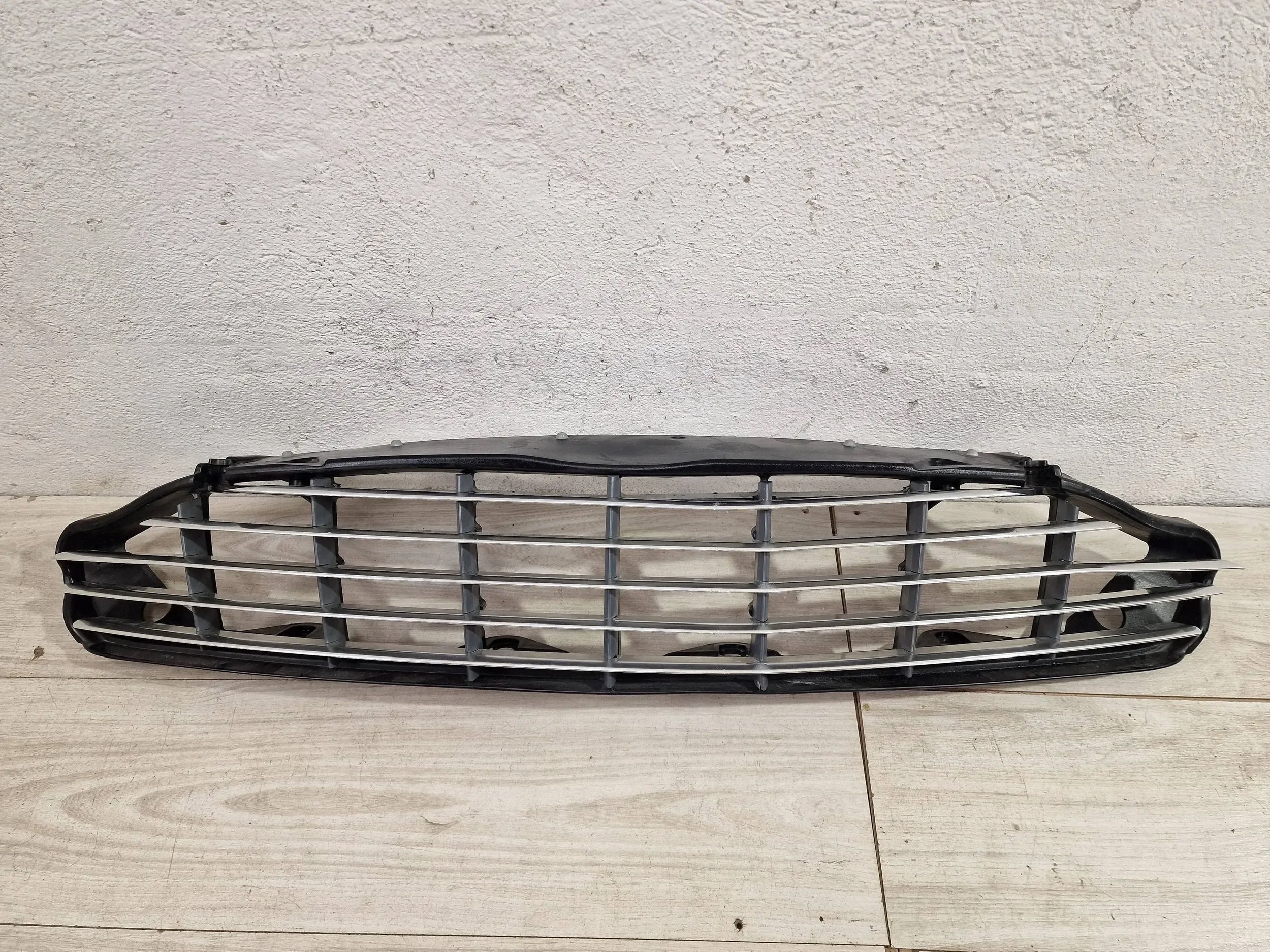 Kühlergrill Aston Martin DB9 FRONTGRILL Dg438190ag Kühlergitter