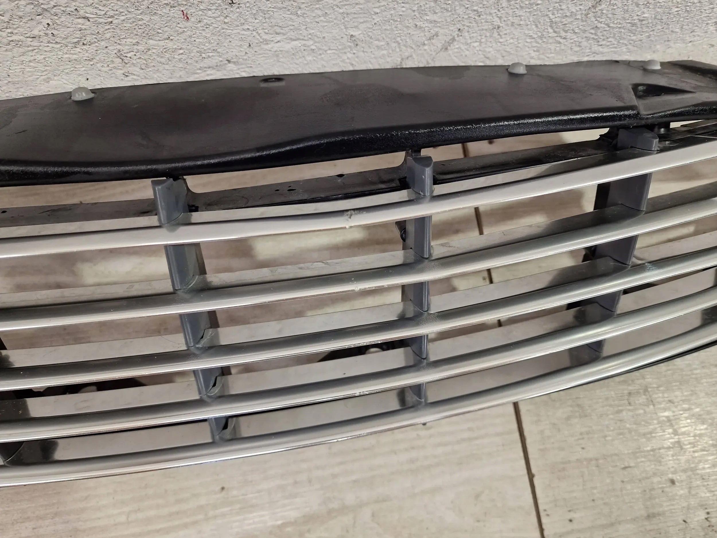 Kühlergrill Aston Martin DB9 FRONTGRILL Dg438190ag Kühlergitter