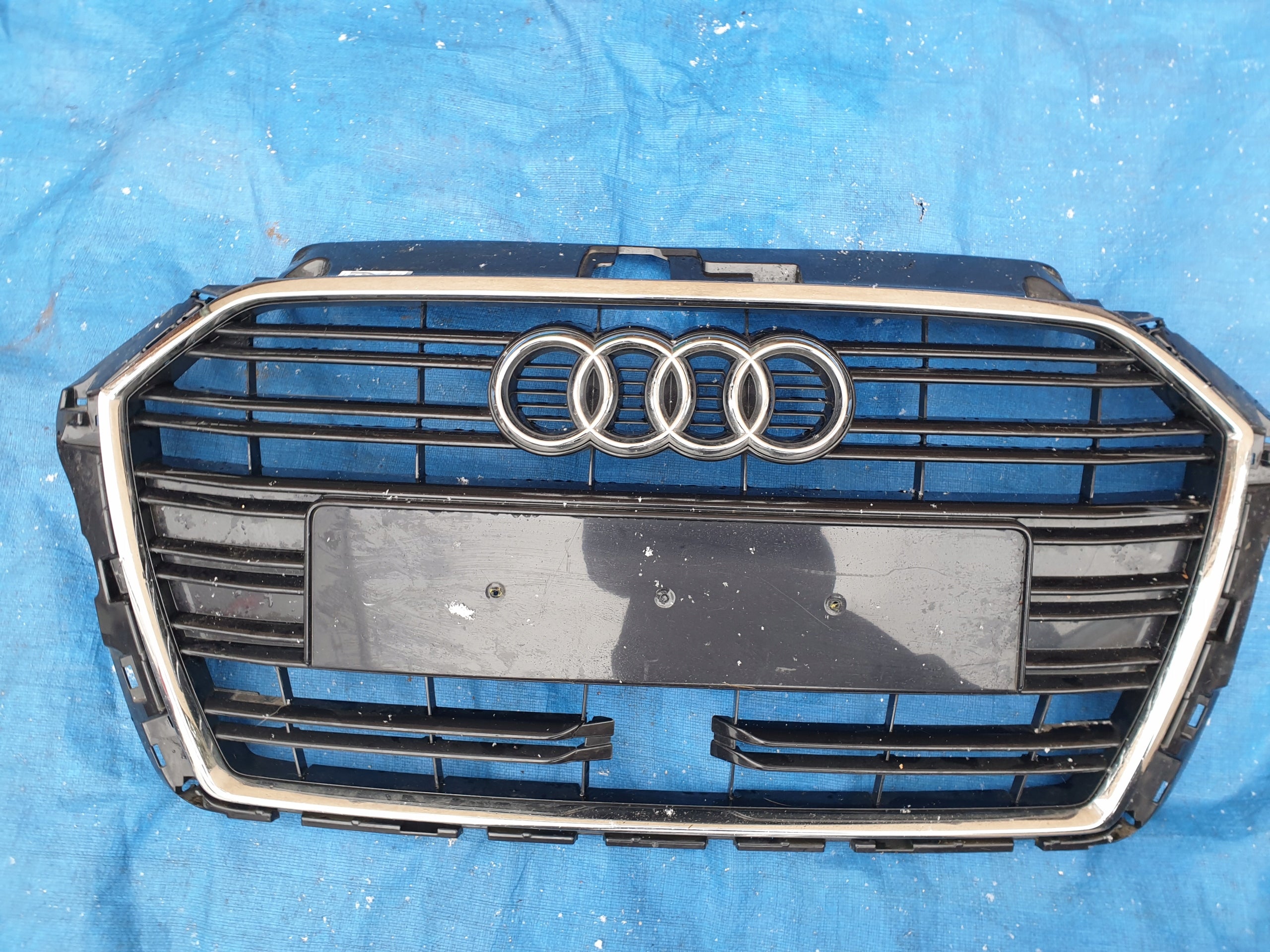  Kühlergrill Audi A3 8V FRONTGRILL 8V3853651AB Kühlergitter product image