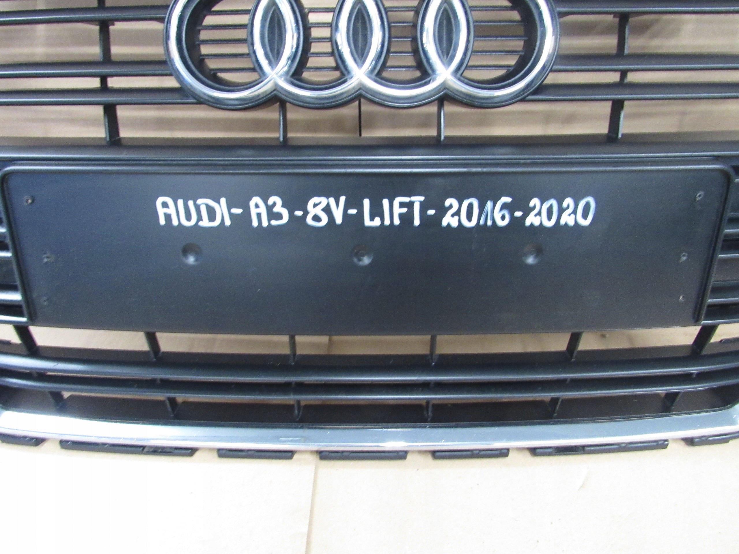 Kühlergrill Audi A3 8V FRONTGRILL Kühlergitter