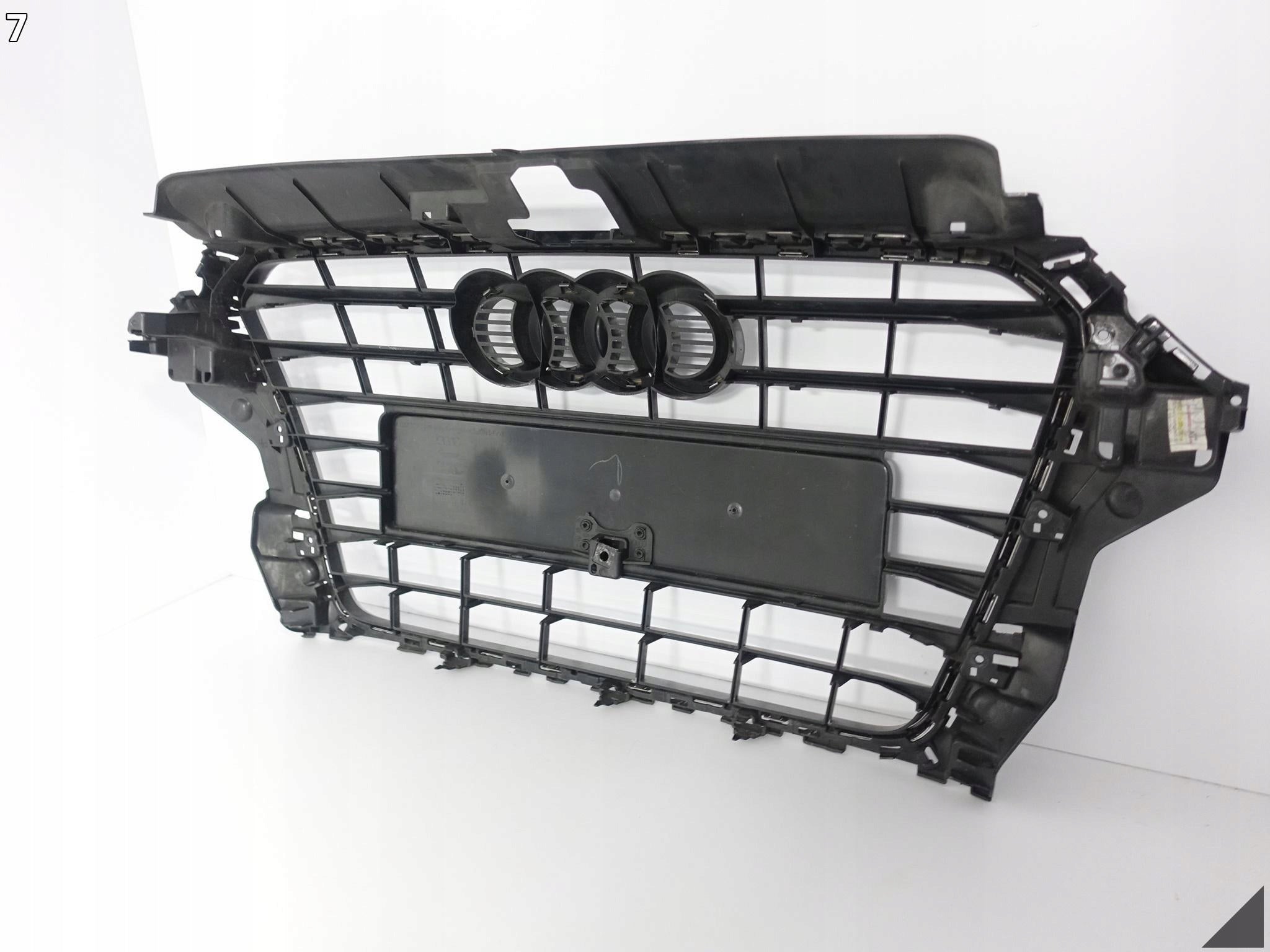 Kühlergrill Audi A3 8V FRONTGRILL 8V3853651 Kühlergitter