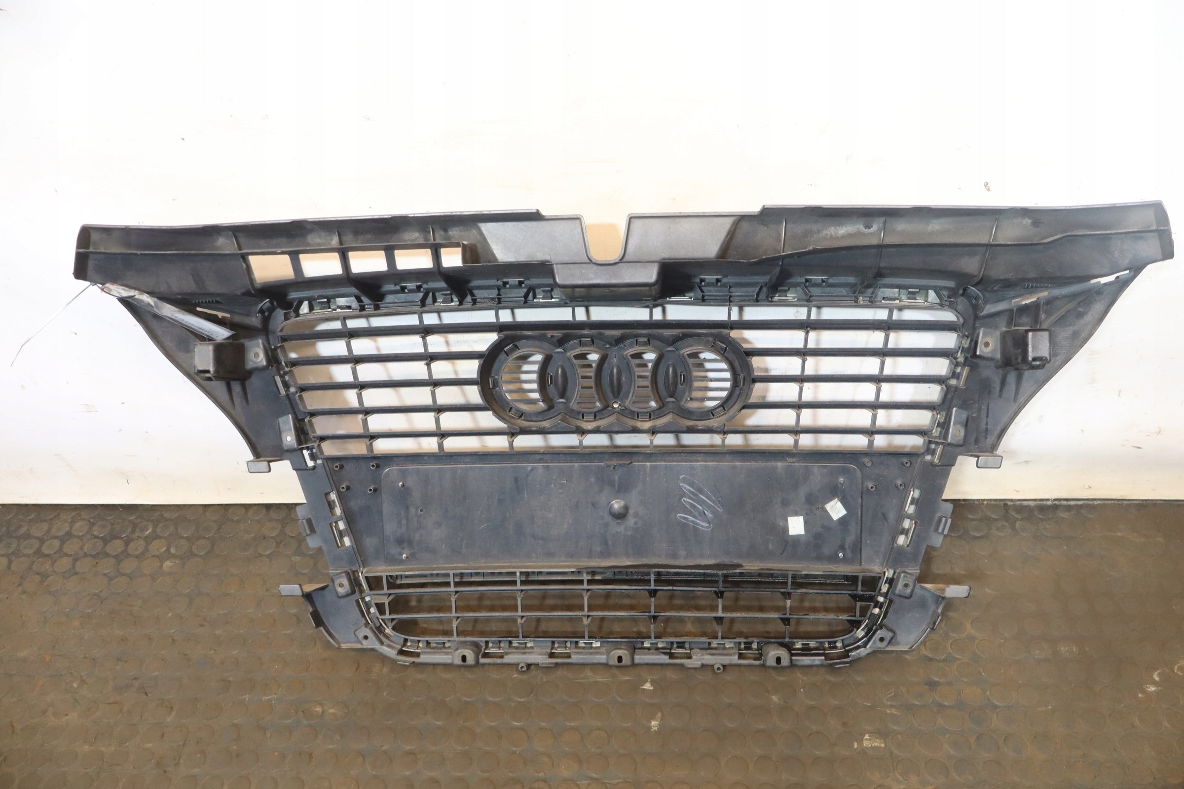 Kühlergrill Audi A3 8P FRONTGRILL Kühlergitter