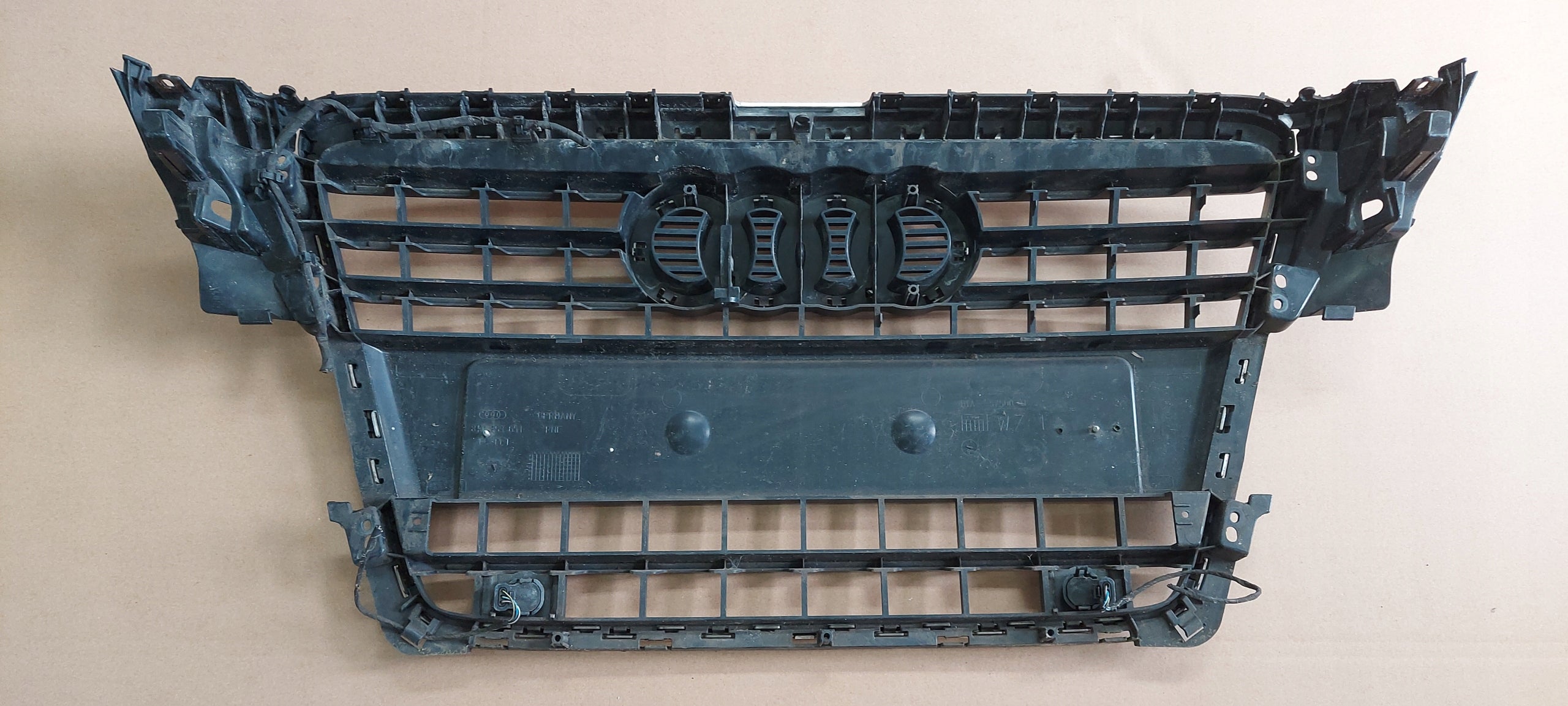 Kühlergrill Audi A4 B8 FRONTGRILL 8K0853651AT Kühlergitter