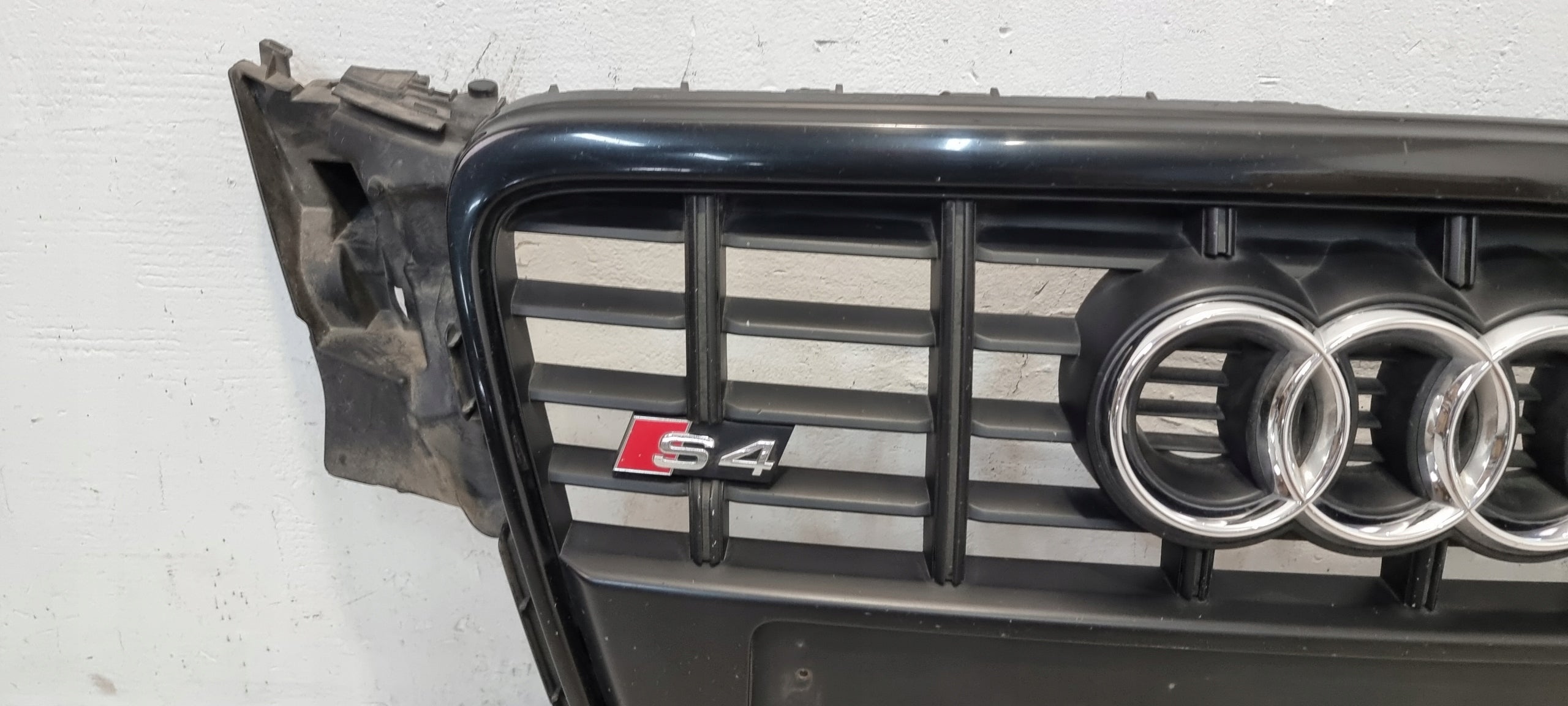 Kühlergrill Audi S4 A4 FRONTGRILL 8K0853651B8 Kühlergitter