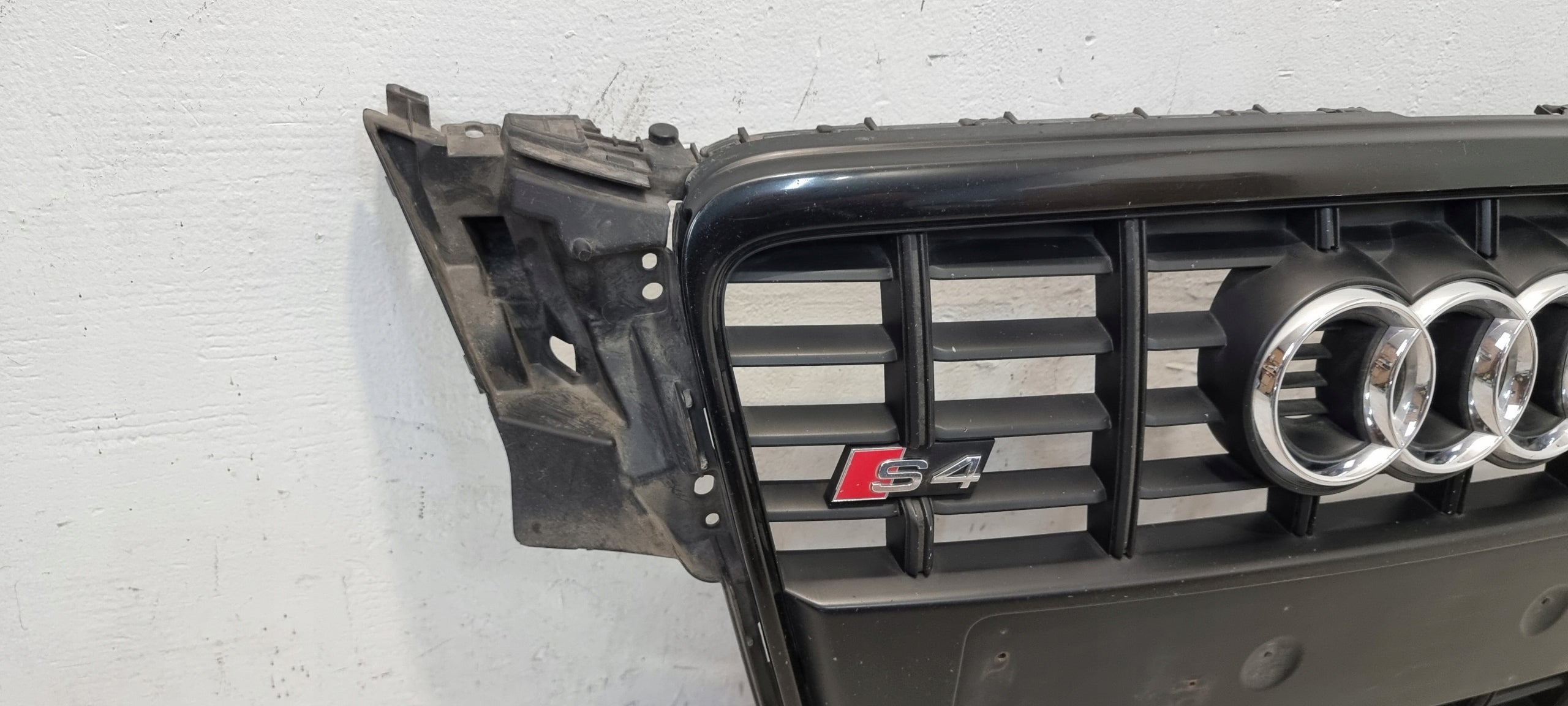 Kühlergrill Audi S4 A4 FRONTGRILL 8K0853651B8 Kühlergitter