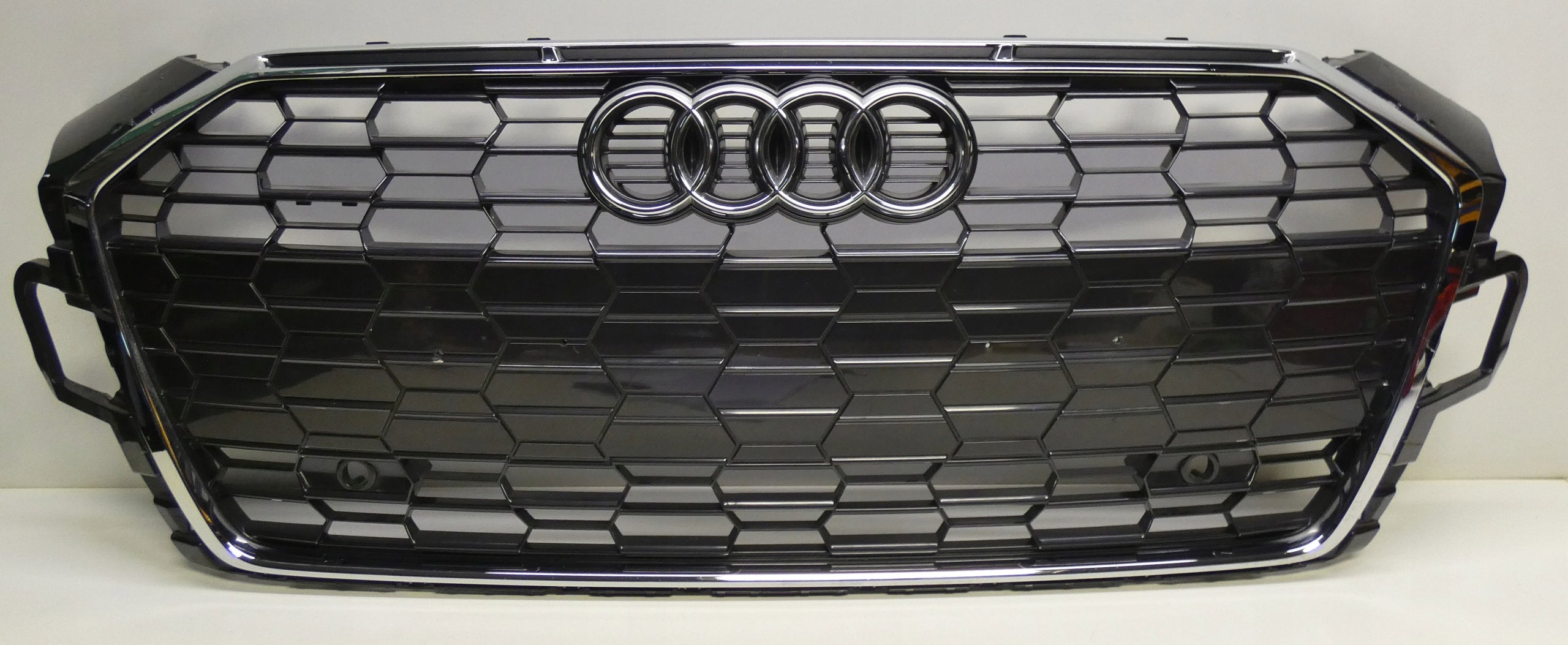 Kühlergrill Audi A5 8W6 FRONTGRILL 8W6853651BE Kühlergitter