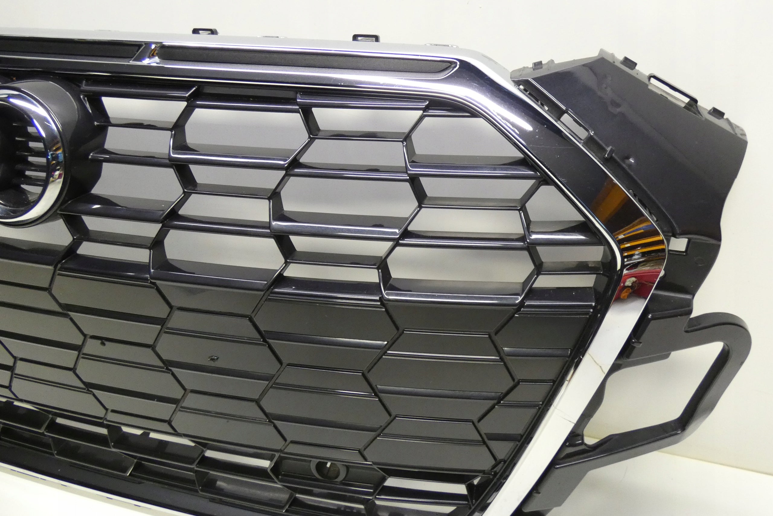 Kühlergrill Audi A5 8W6 FRONTGRILL 8W6853651BE Kühlergitter