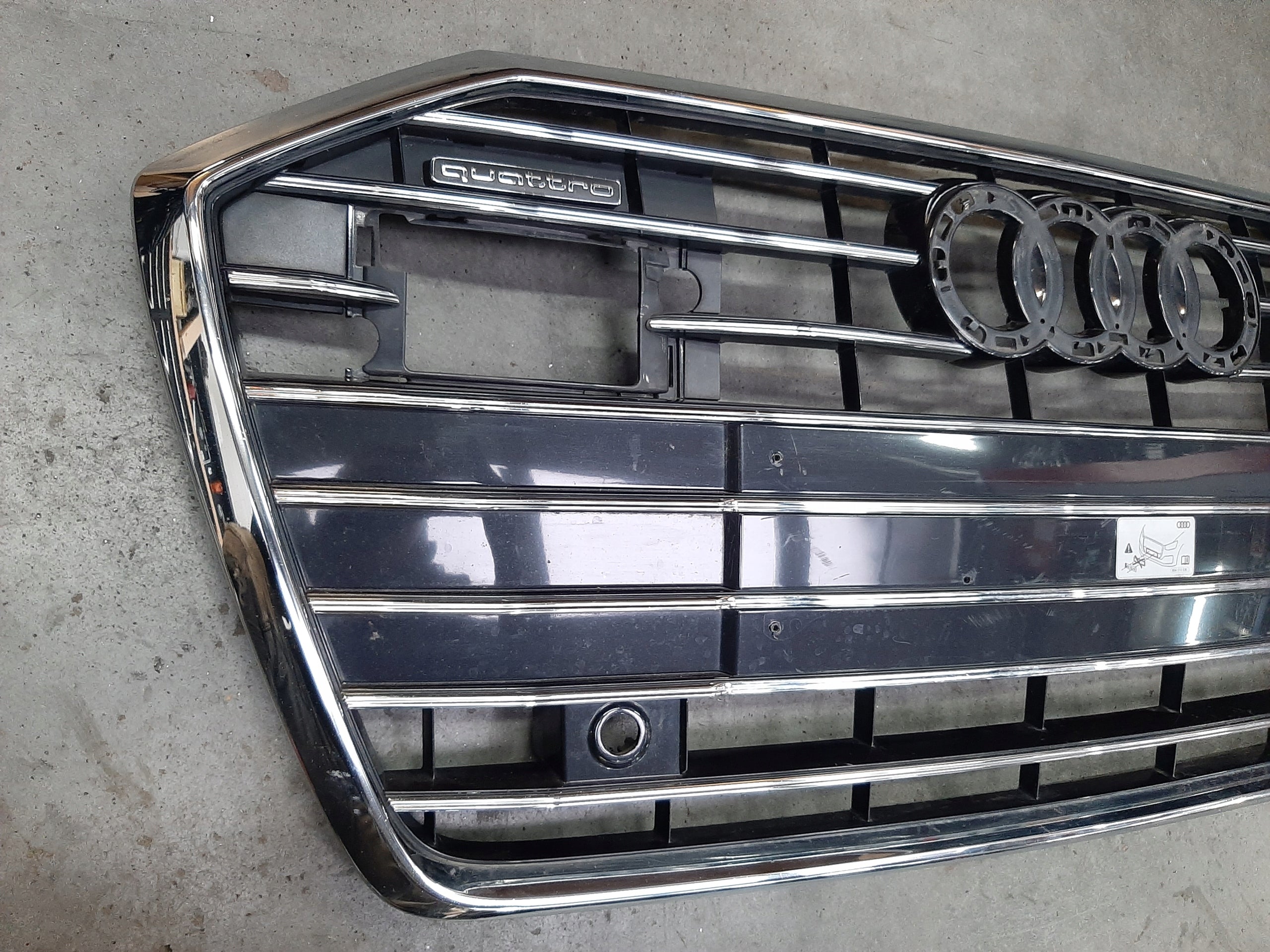 Kühlergrill Audi A6 C8 4K FRONTGRILL 4K0853651C2 Kühlergitter