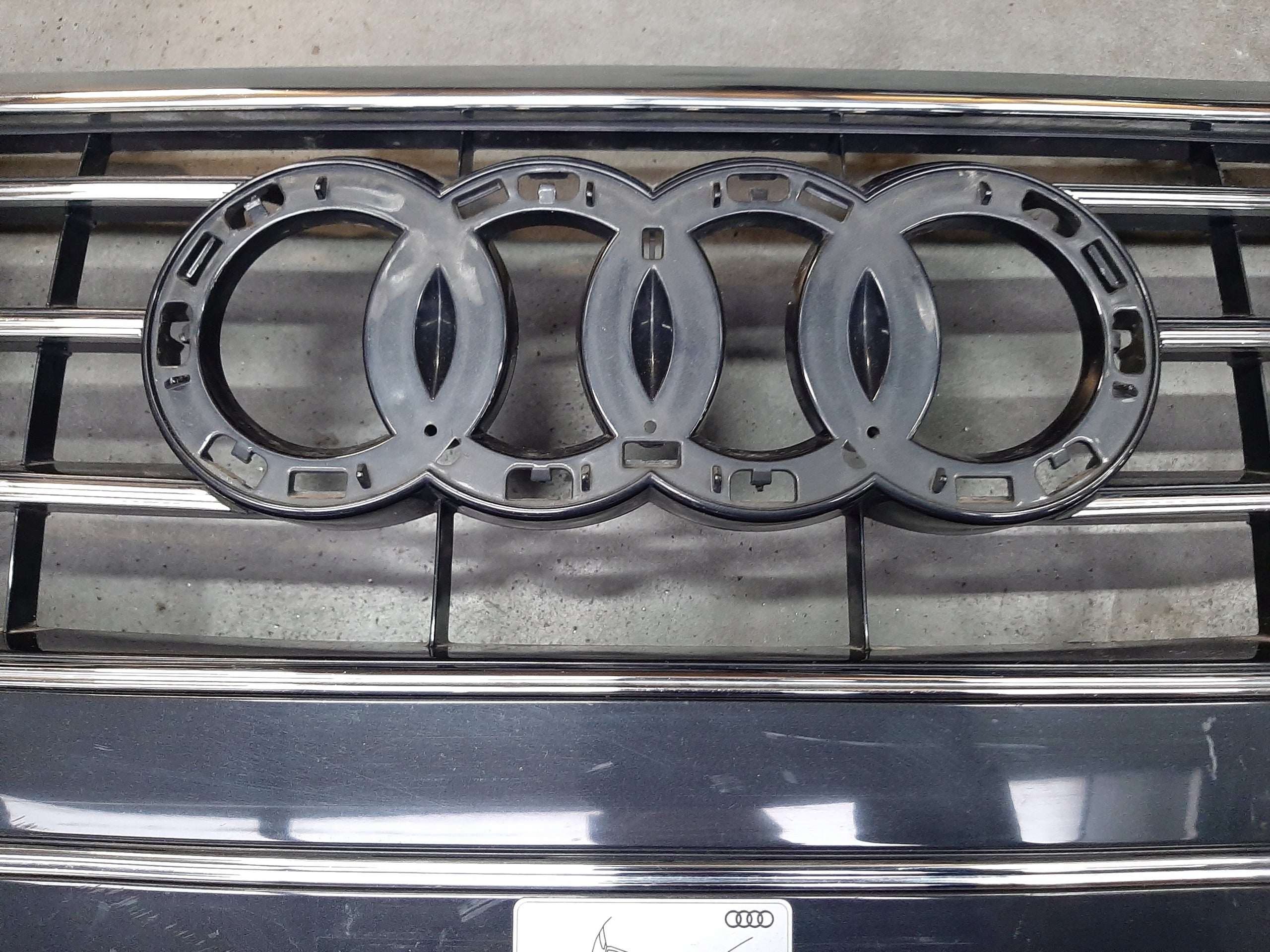 Kühlergrill Audi A6 C8 4K FRONTGRILL 4K0853651C2 Kühlergitter