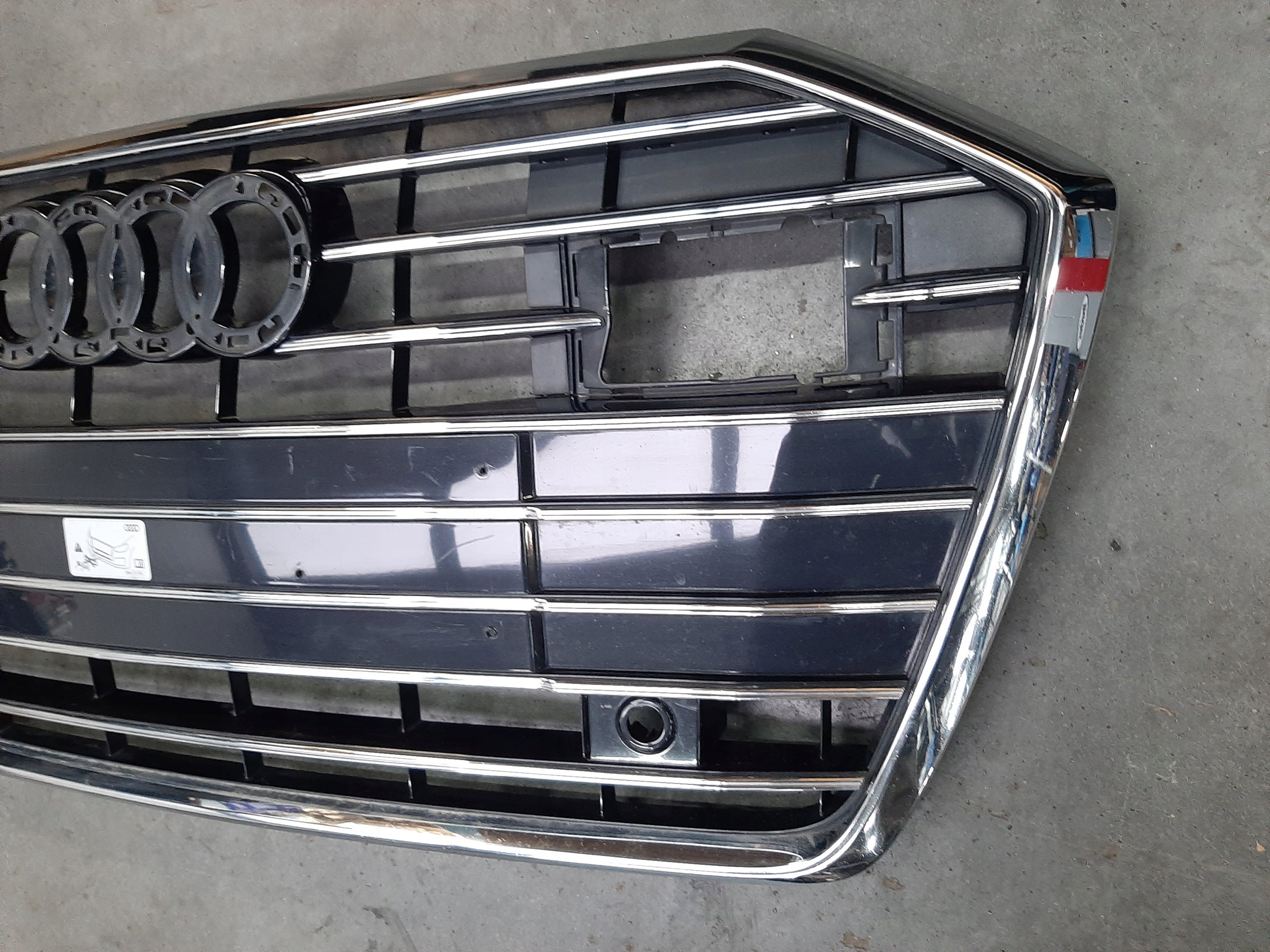 Kühlergrill Audi A6 C8 4K FRONTGRILL 4K0853651C2 Kühlergitter