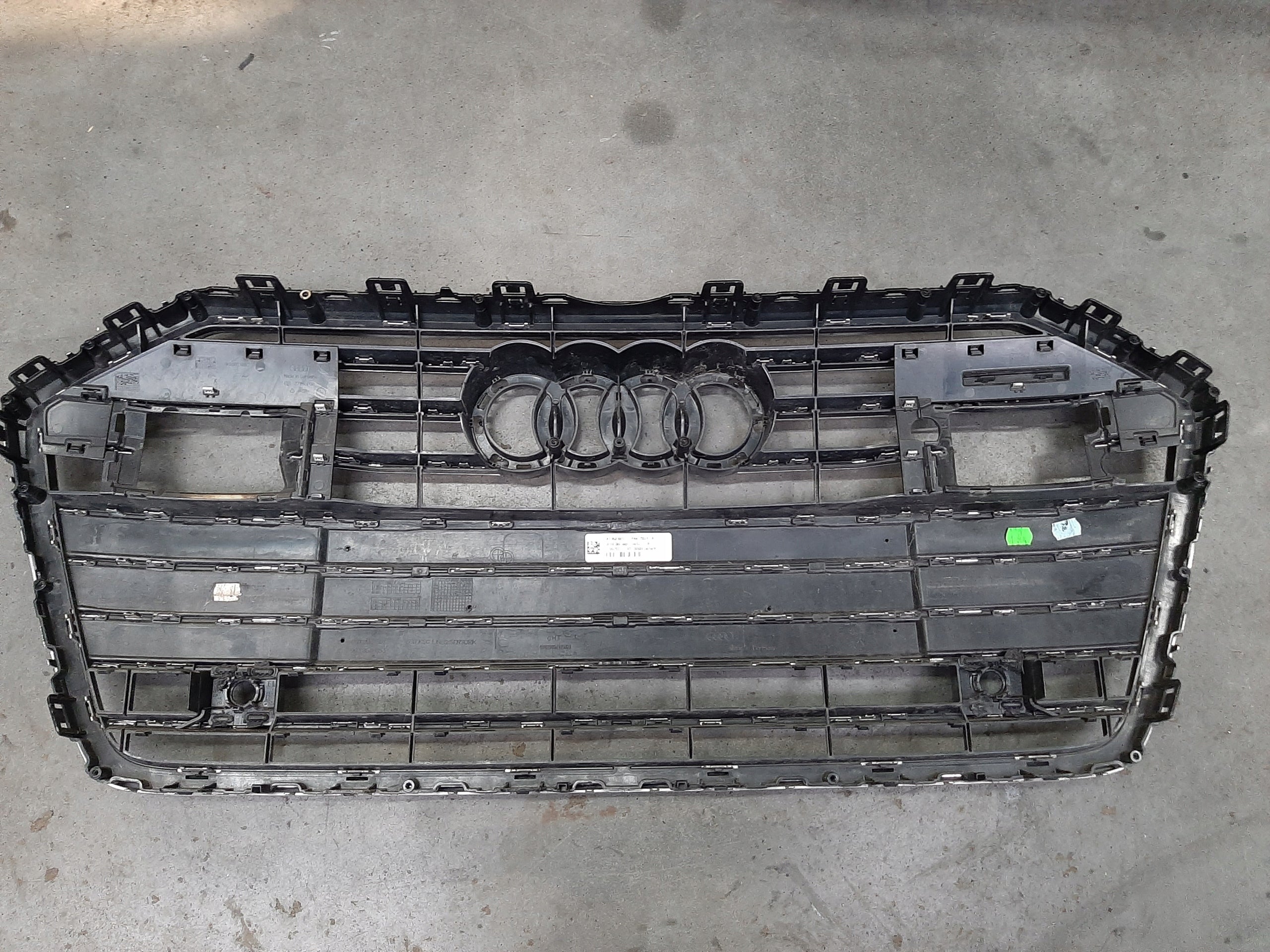 Kühlergrill Audi A6 C8 4K FRONTGRILL 4K0853651C2 Kühlergitter