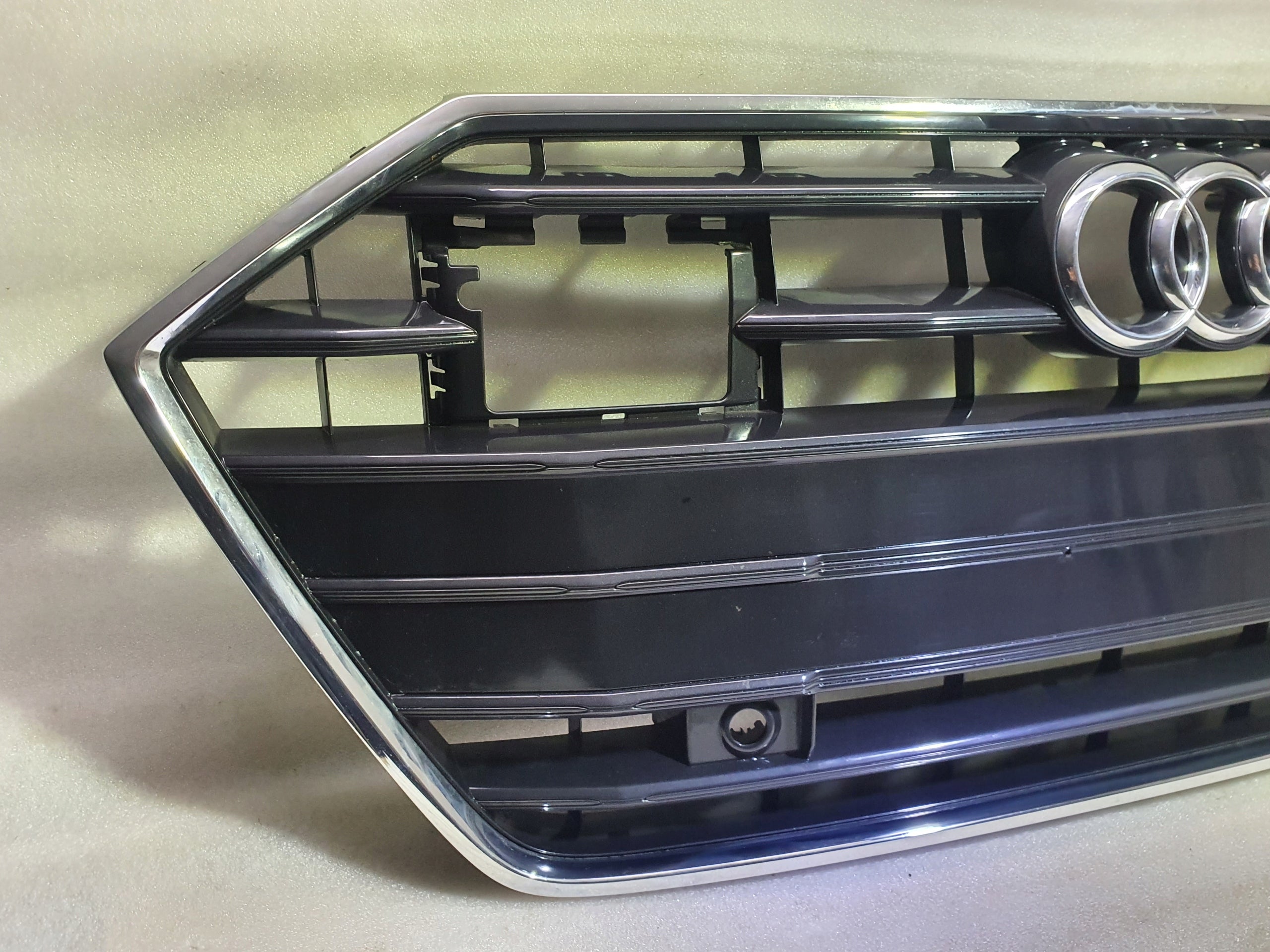 Kühlergrill Audi A7 4K8 C8 FRONTGRILL 4K8853653A Kühlergitter