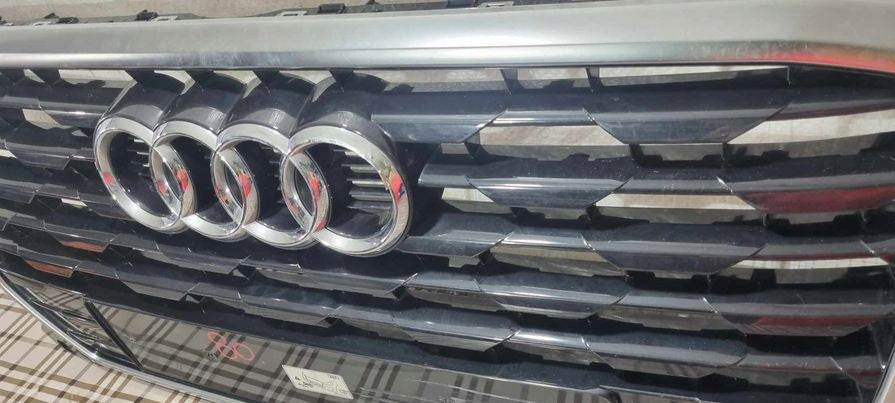 Kühlergrill Audi Q2 81A A8 FRONTGRILL 81A853651 Kühlergitter