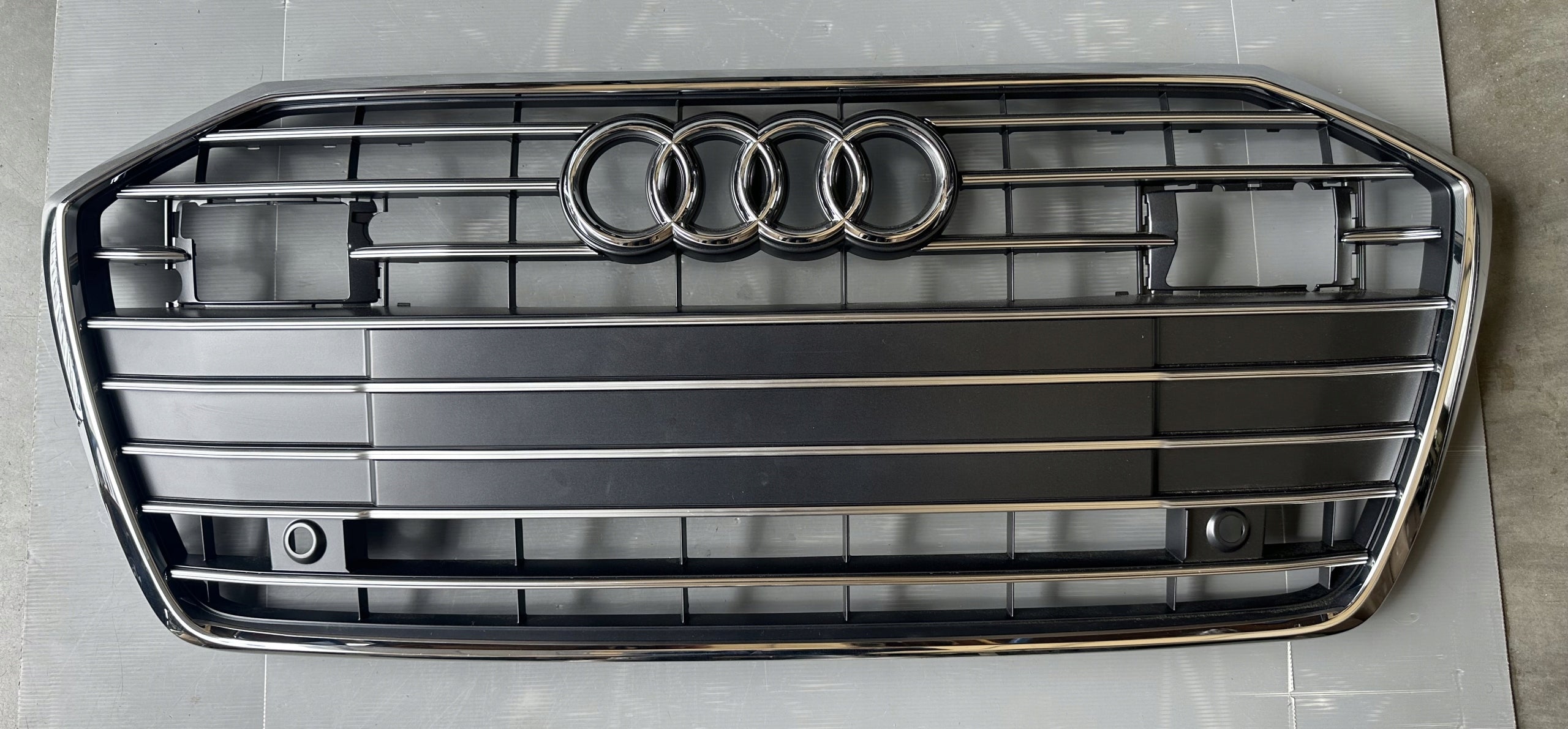  Kühlergrill Audi 4K FRONTGRILL 4K0853651 Kühlergitter product image