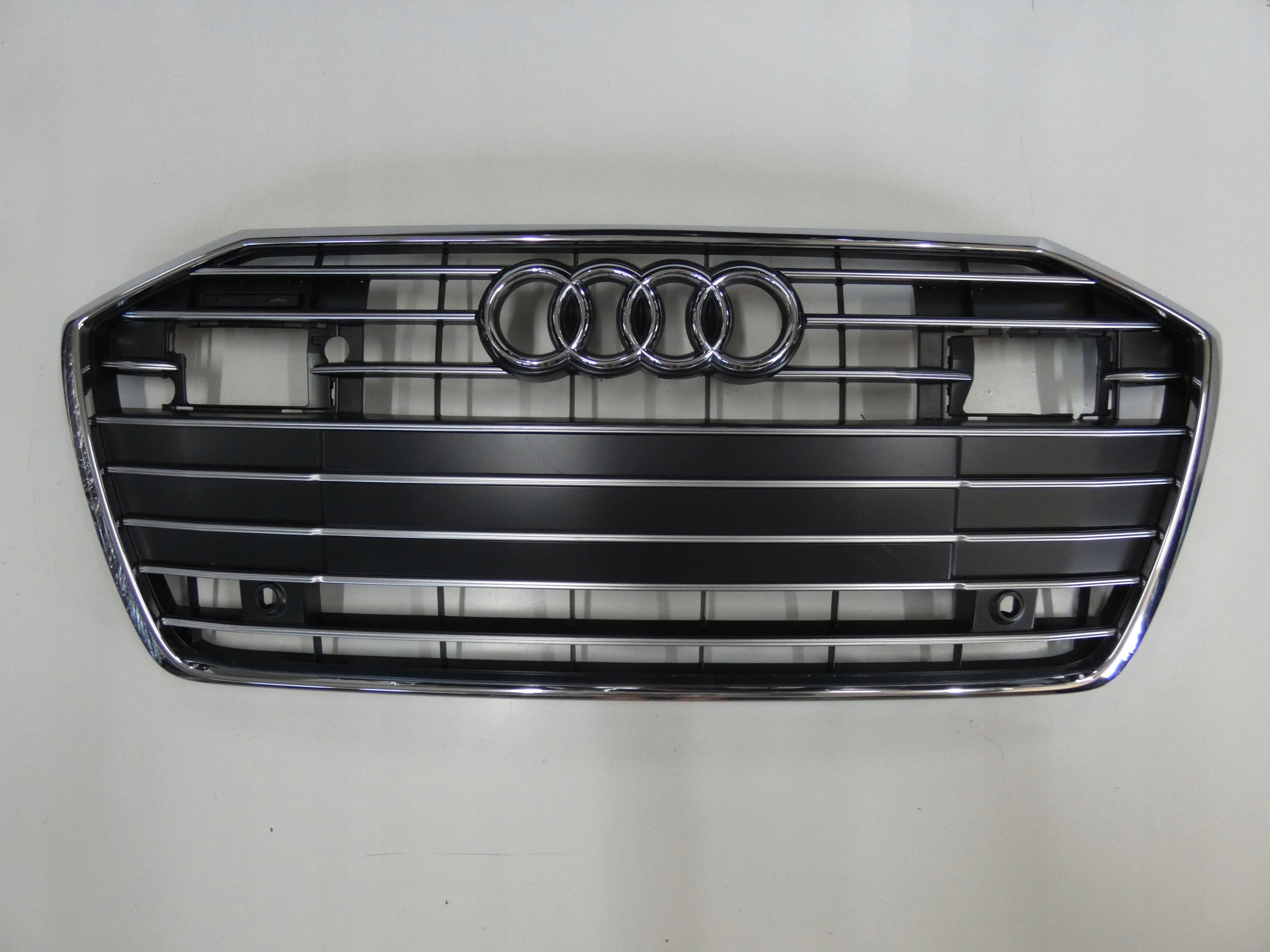 Kühlergrill Audi A6 C8 4K FRONTGRILL 4K0853651 Kühlergitter