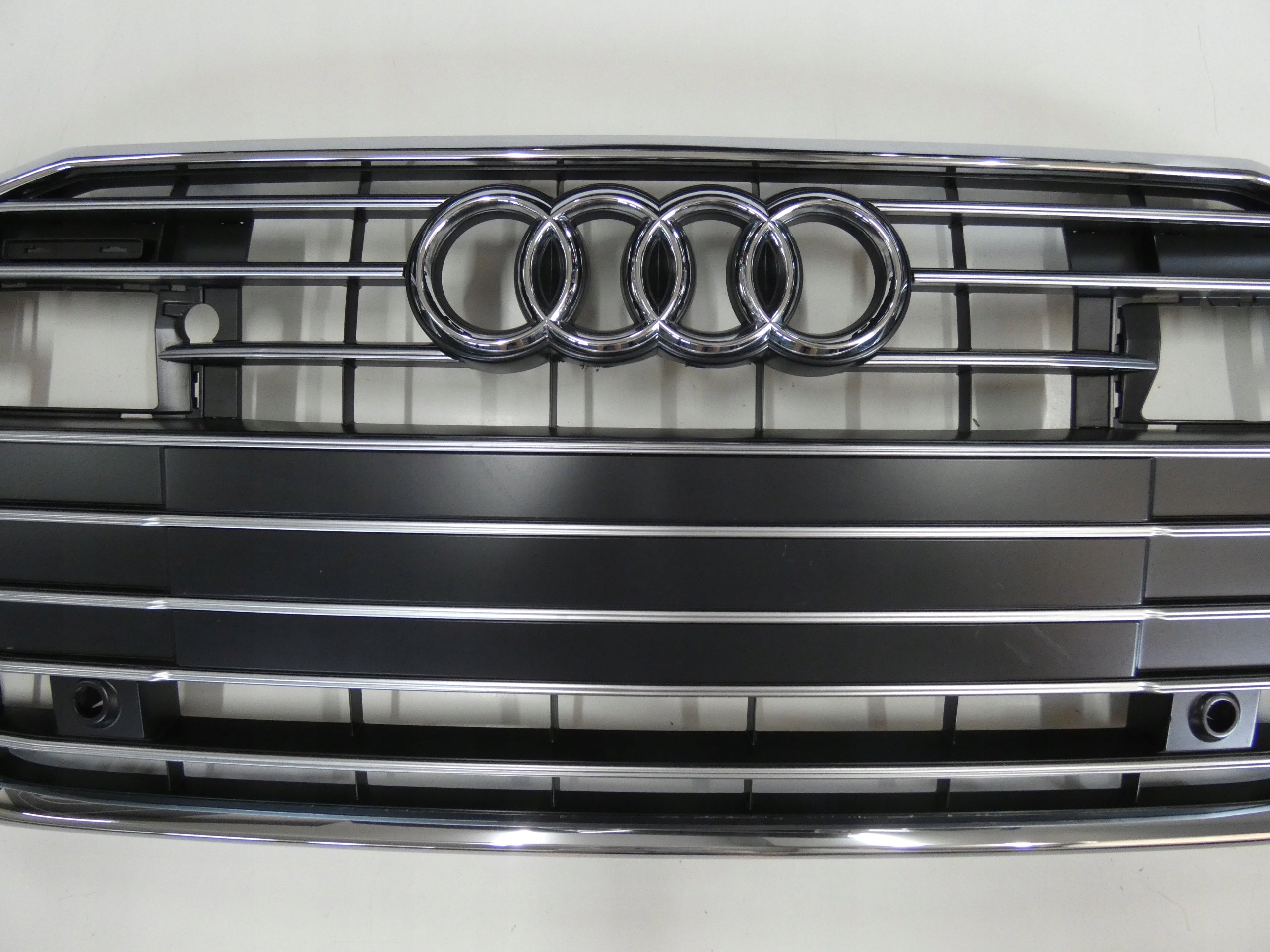 Kühlergrill Audi A6 C8 4K FRONTGRILL 4K0853651 Kühlergitter