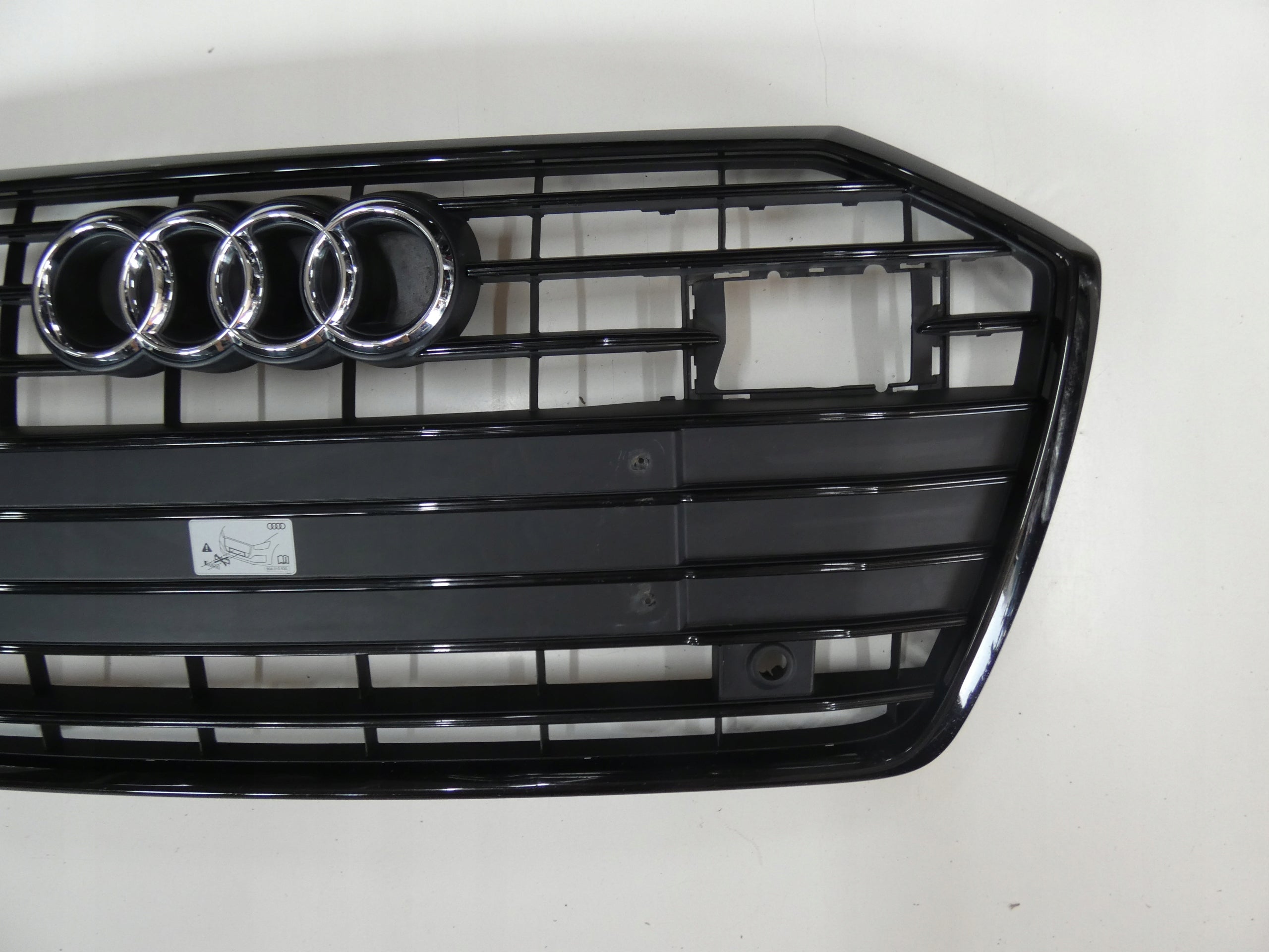 Kühlergrill Audi A6 C8 4K FRONTGRILL 4K0853651 Kühlergitter