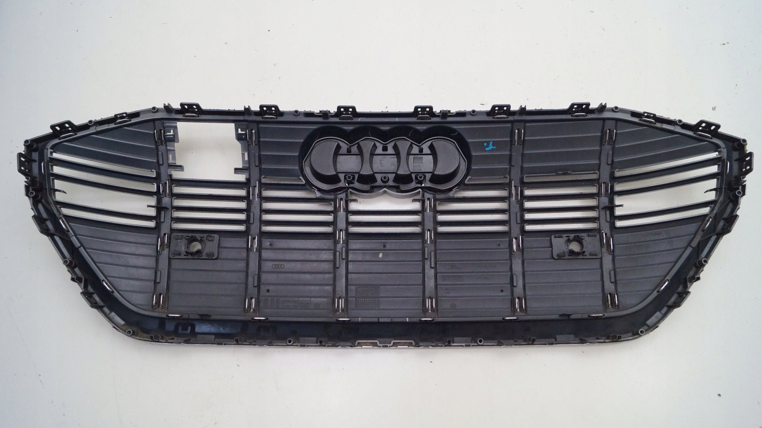 Kühlergrill Audi E TRON 4KE FRONTGRILL 4K38530374K Kühlergitter