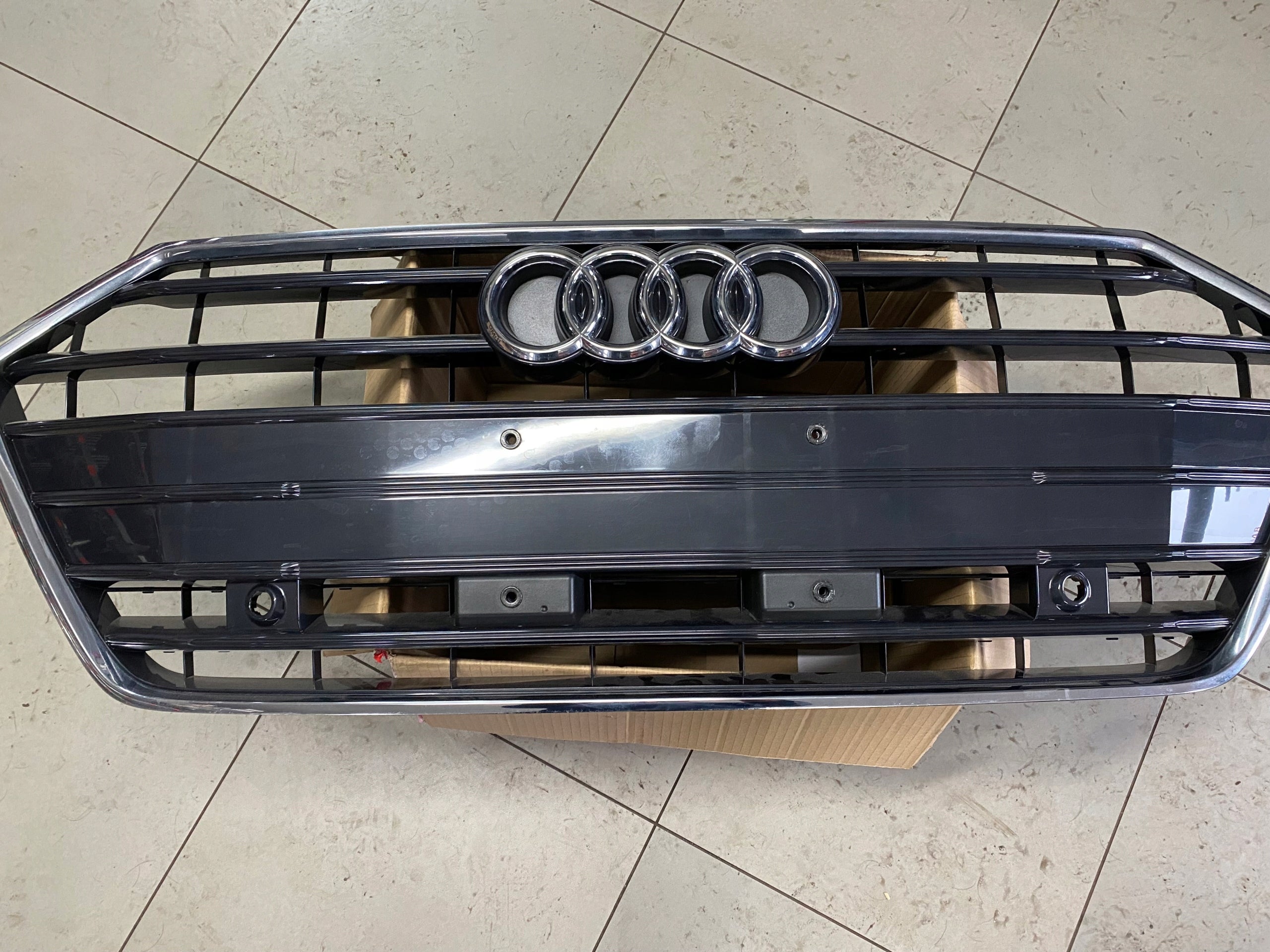 Kühlergrill Audi 4K8 FRONTGRILL 4K8853653 Kühlergitter