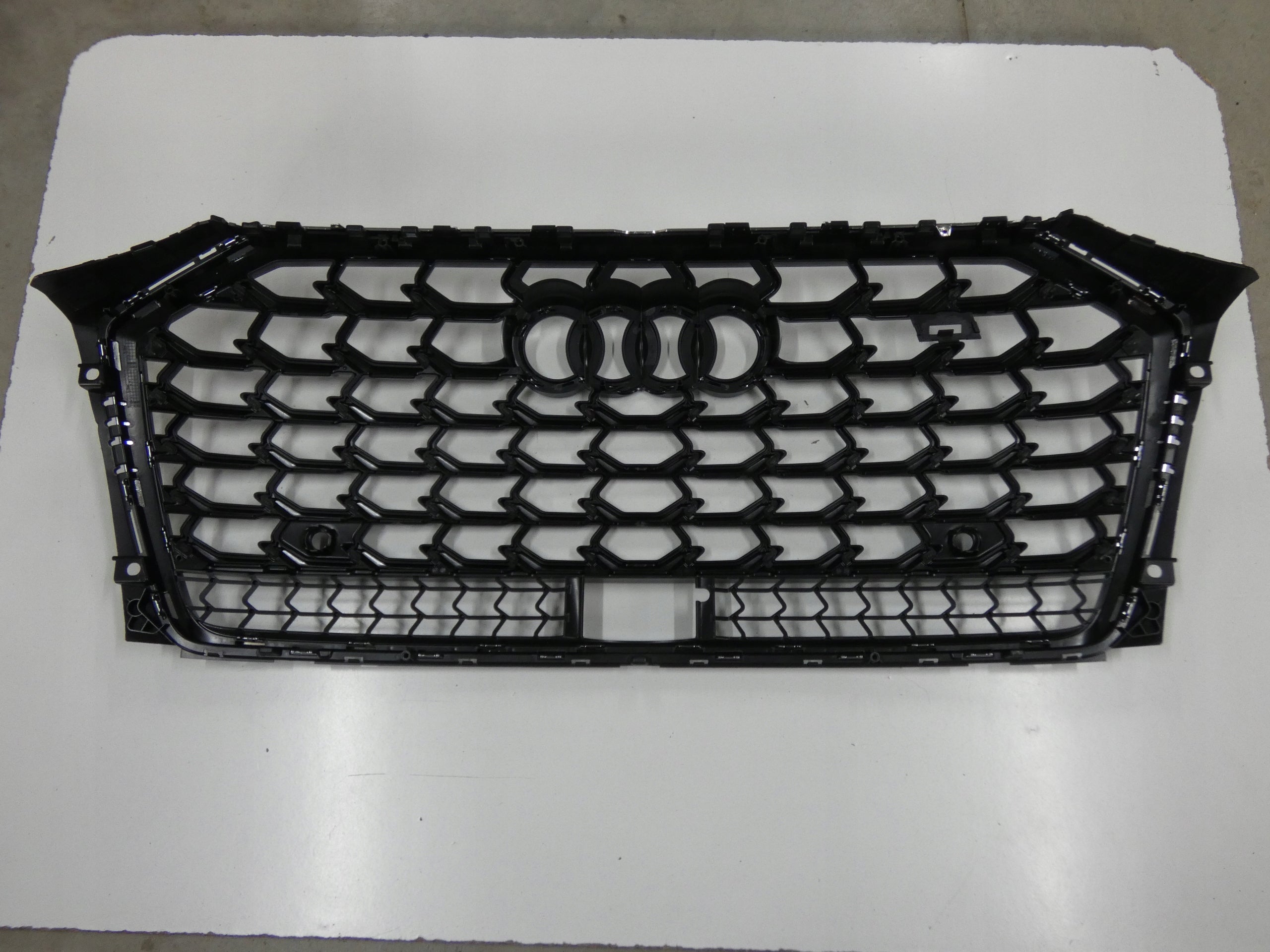 Kühlergrill Audi A8 D5 FRONTGRILL 4N0853651AC Kühlergitter