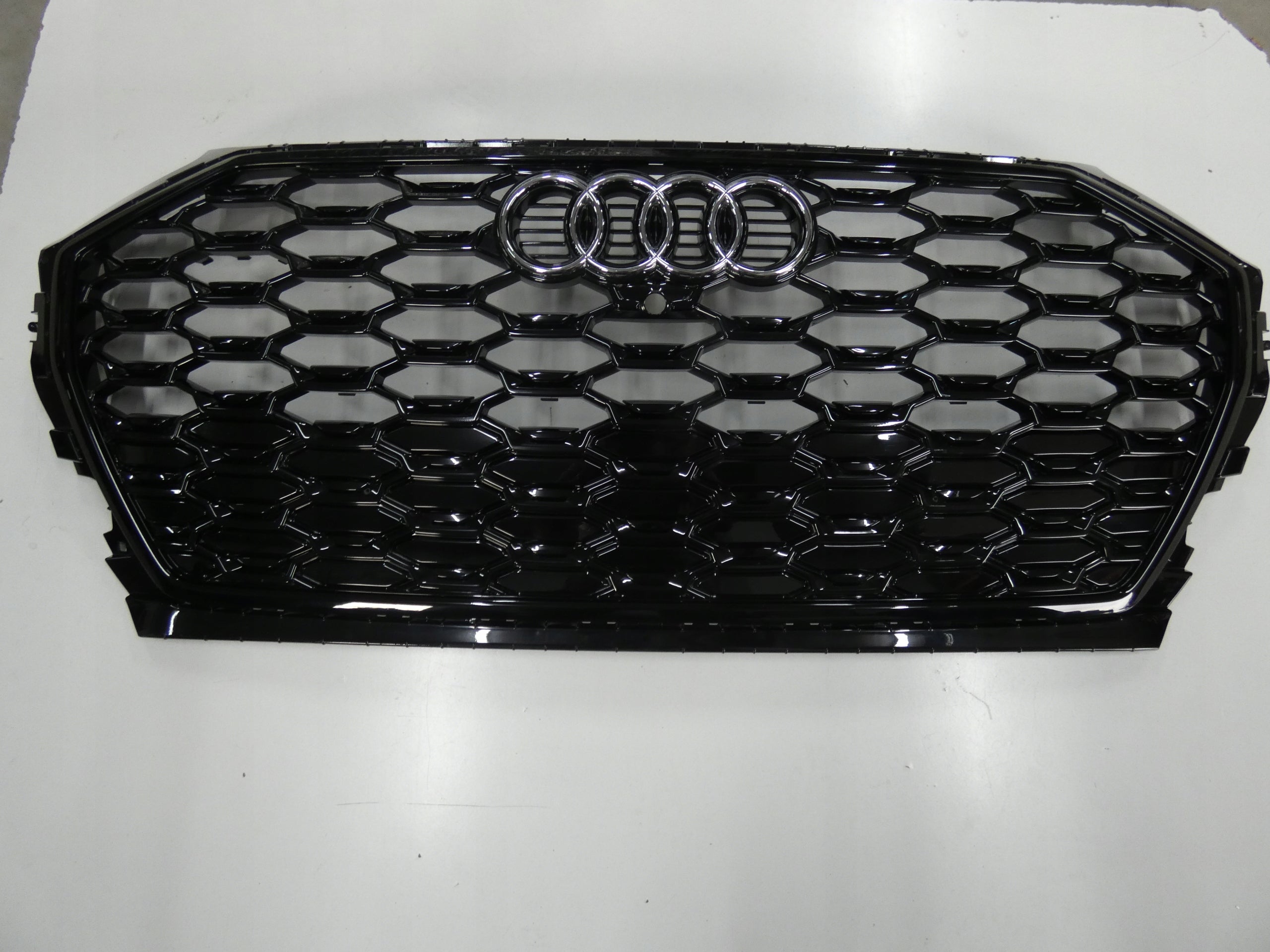 Kühlergrill Audi Q5 FRONTGRILL 80A853651li Kühlergitter