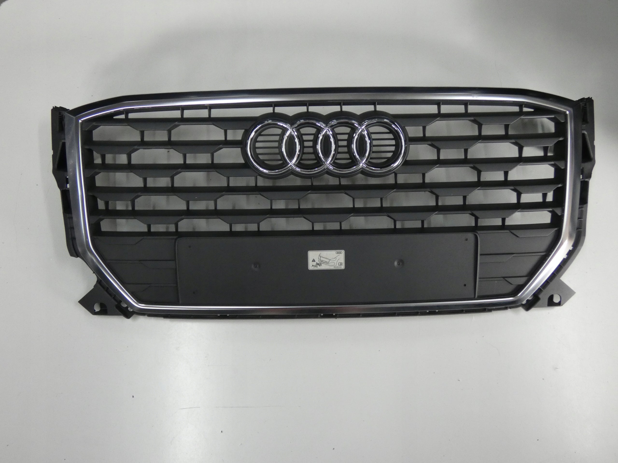  Kühlergrill Audi Q2 81A FRONTGRILL 81A85365181 Kühlergitter product image