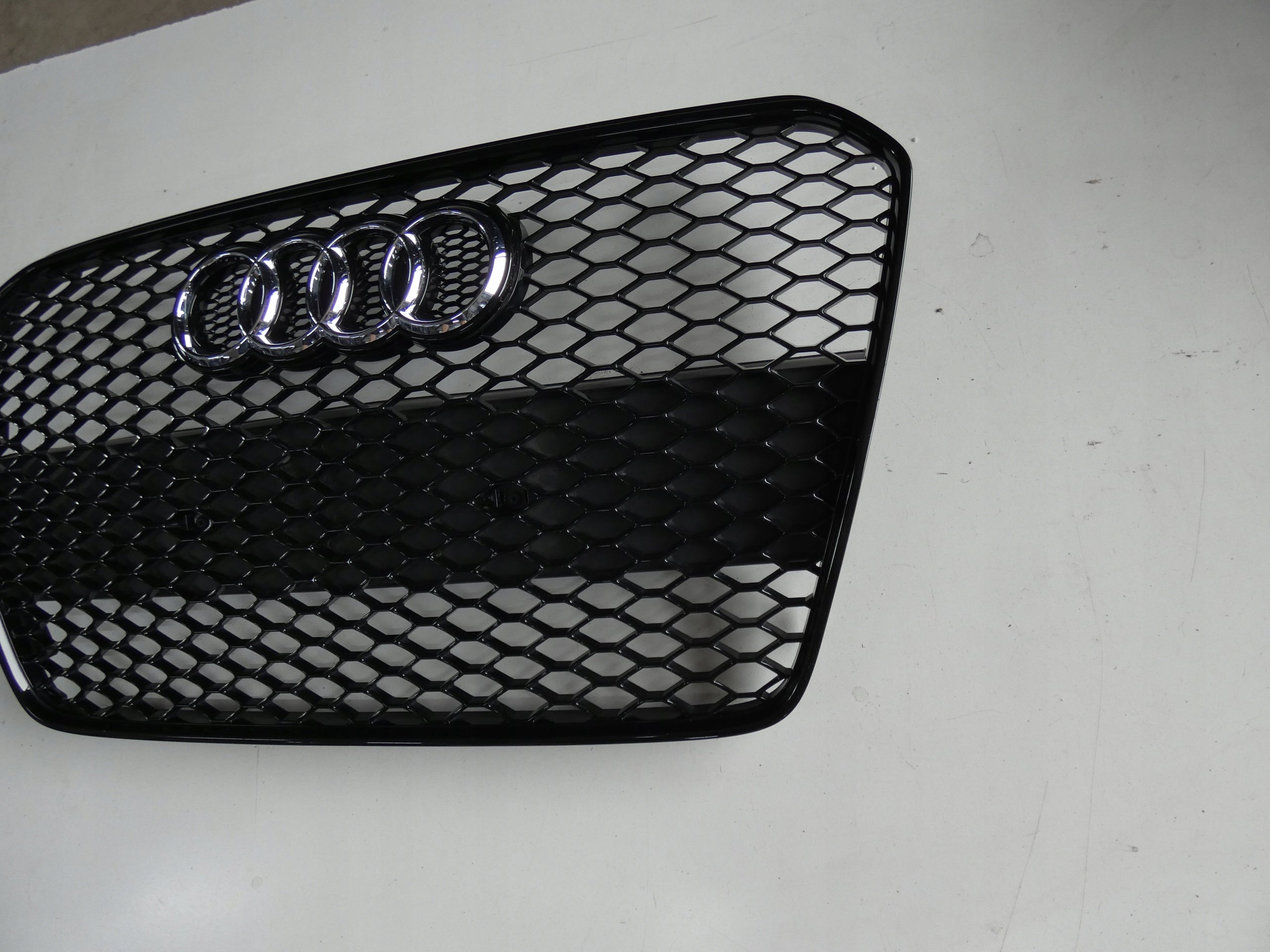 Kühlergrill Audi RS5 FRONTGRILL 8T0807217D Kühlergitter