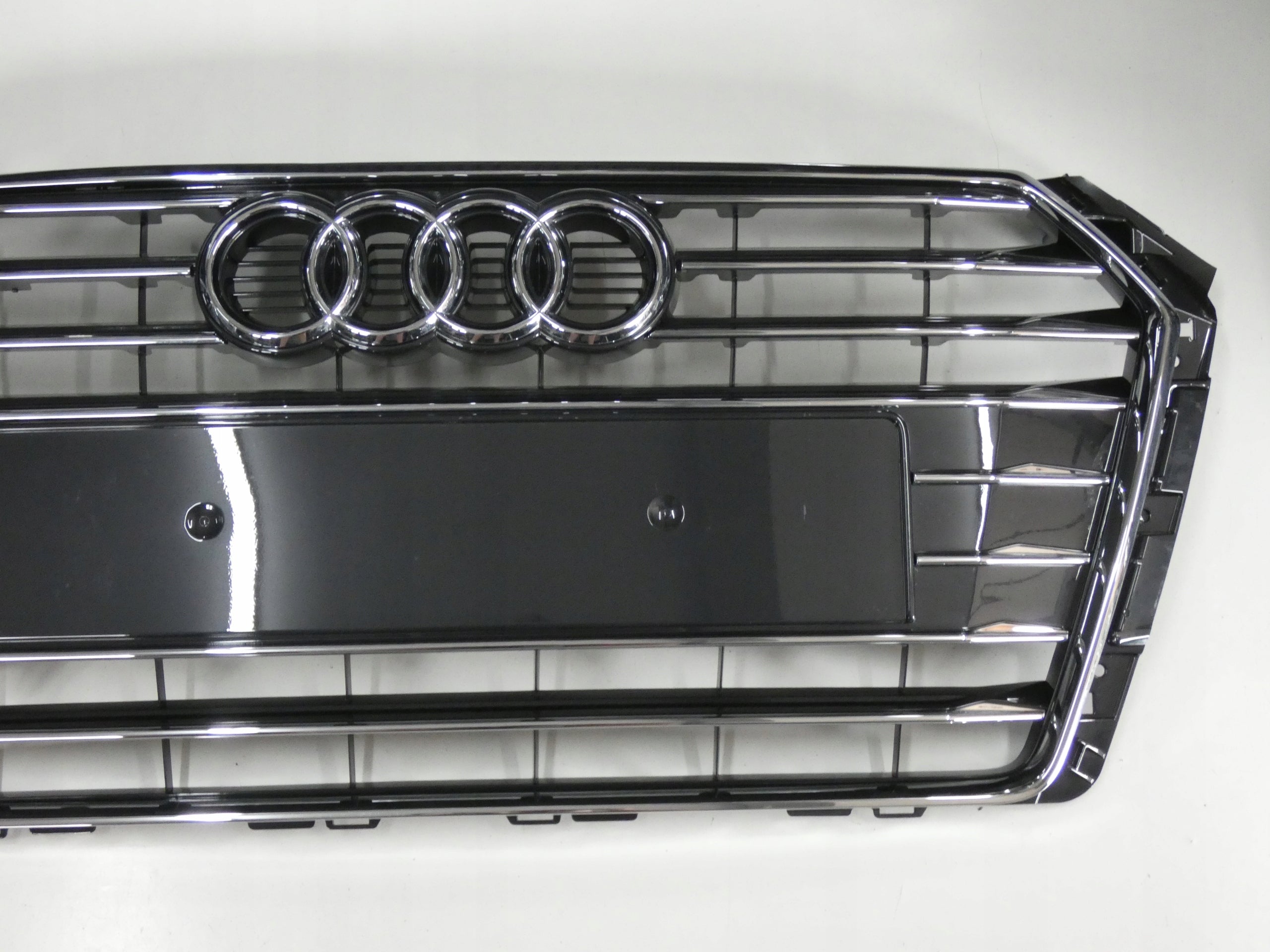 Kühlergrill Audi A4 FRONTGRILL 8W0853651AB Kühlergitter