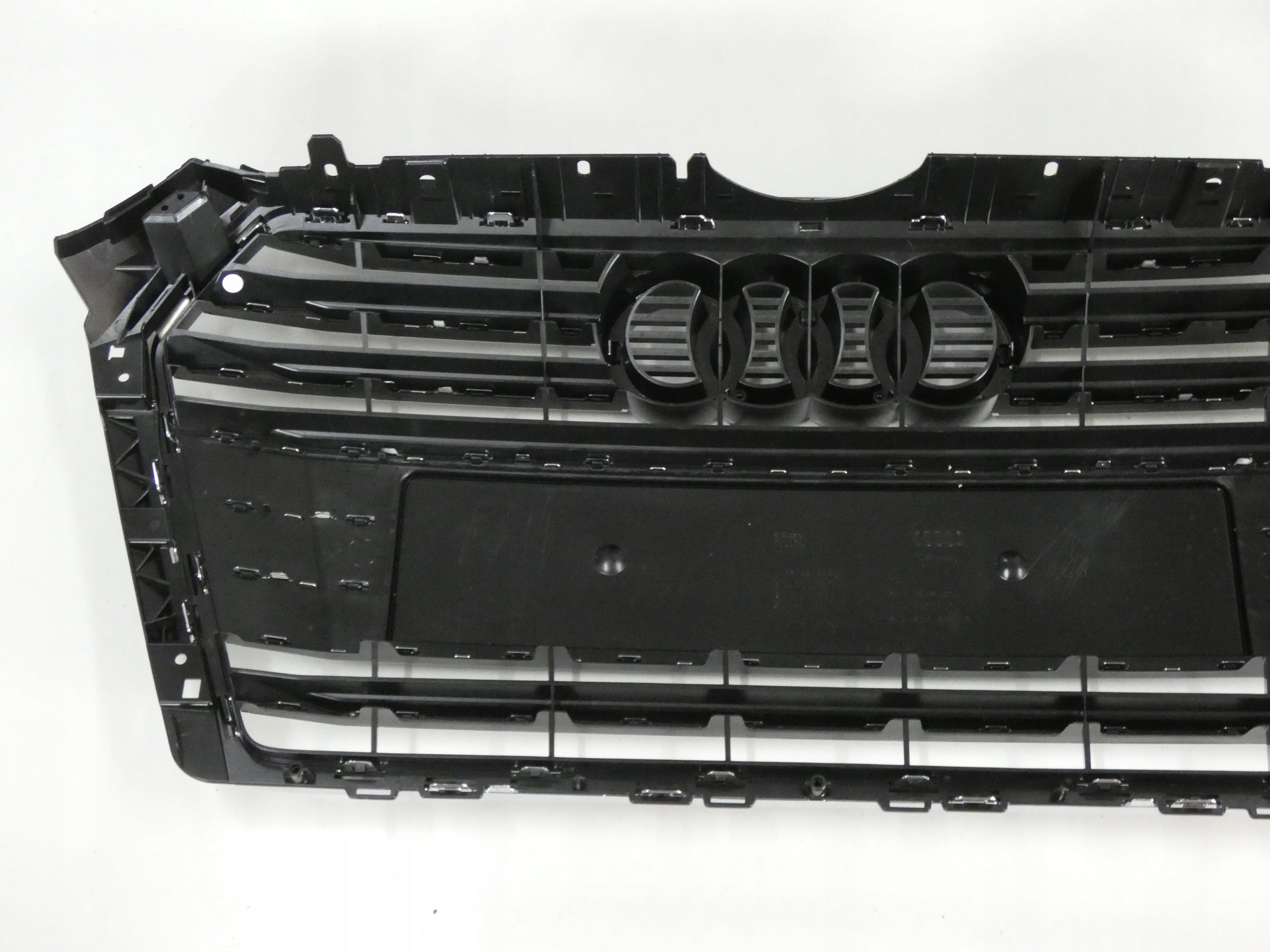 Kühlergrill Audi A4 FRONTGRILL 8W0853651AB Kühlergitter