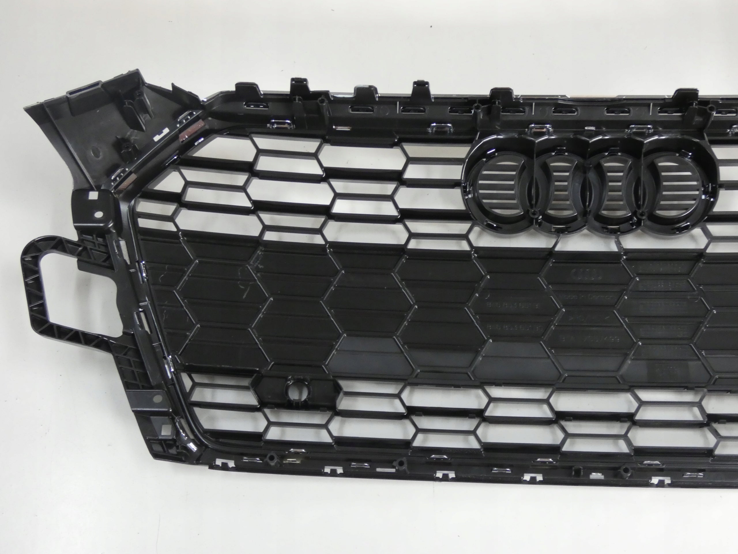 Kühlergrill Audi A5 8W6 FRONTGRILL 8W6853651BG Kühlergitter