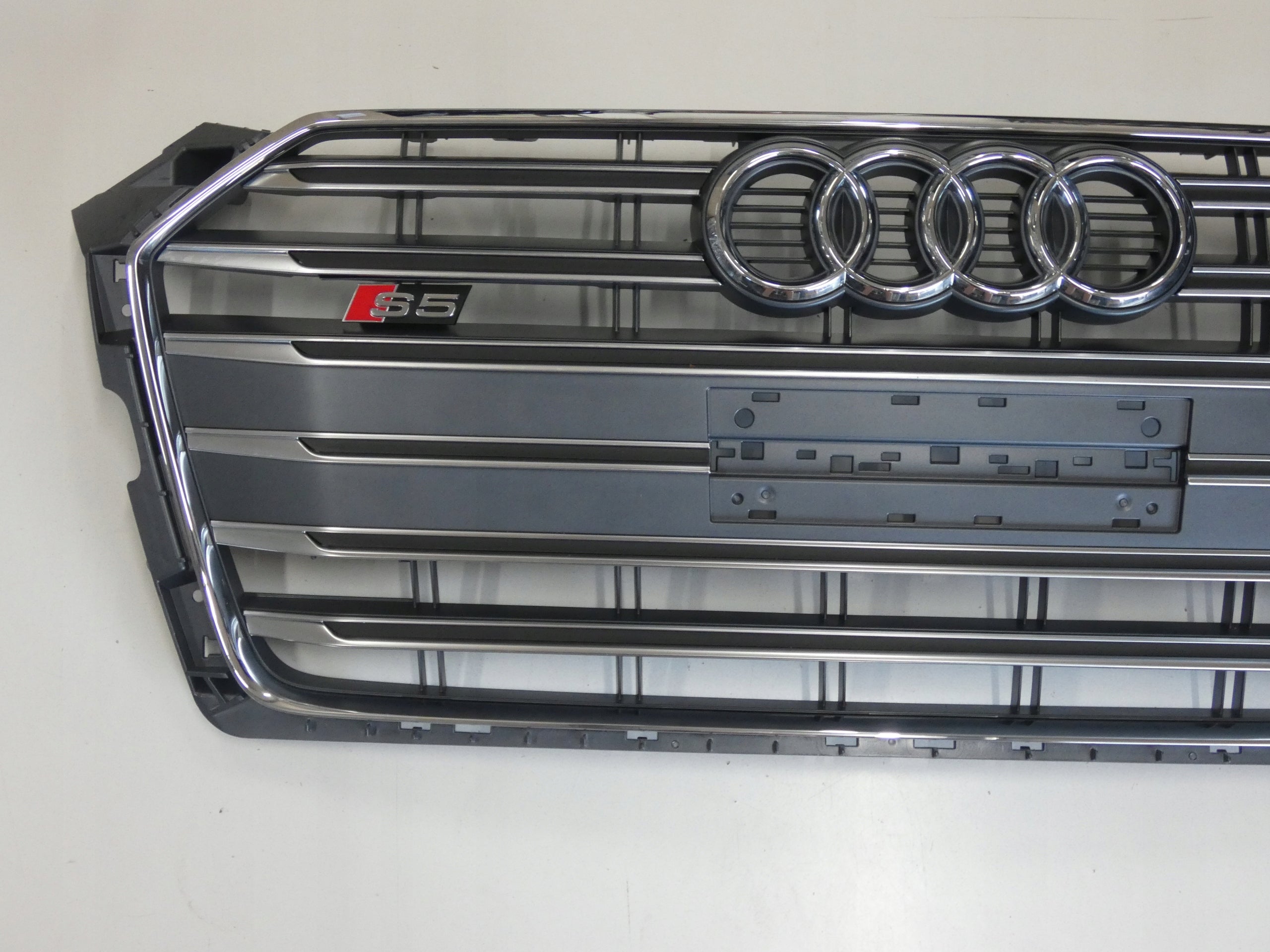 Kühlergrill Audi S5 FRONTGRILL 8W6853651M8 Kühlergitter