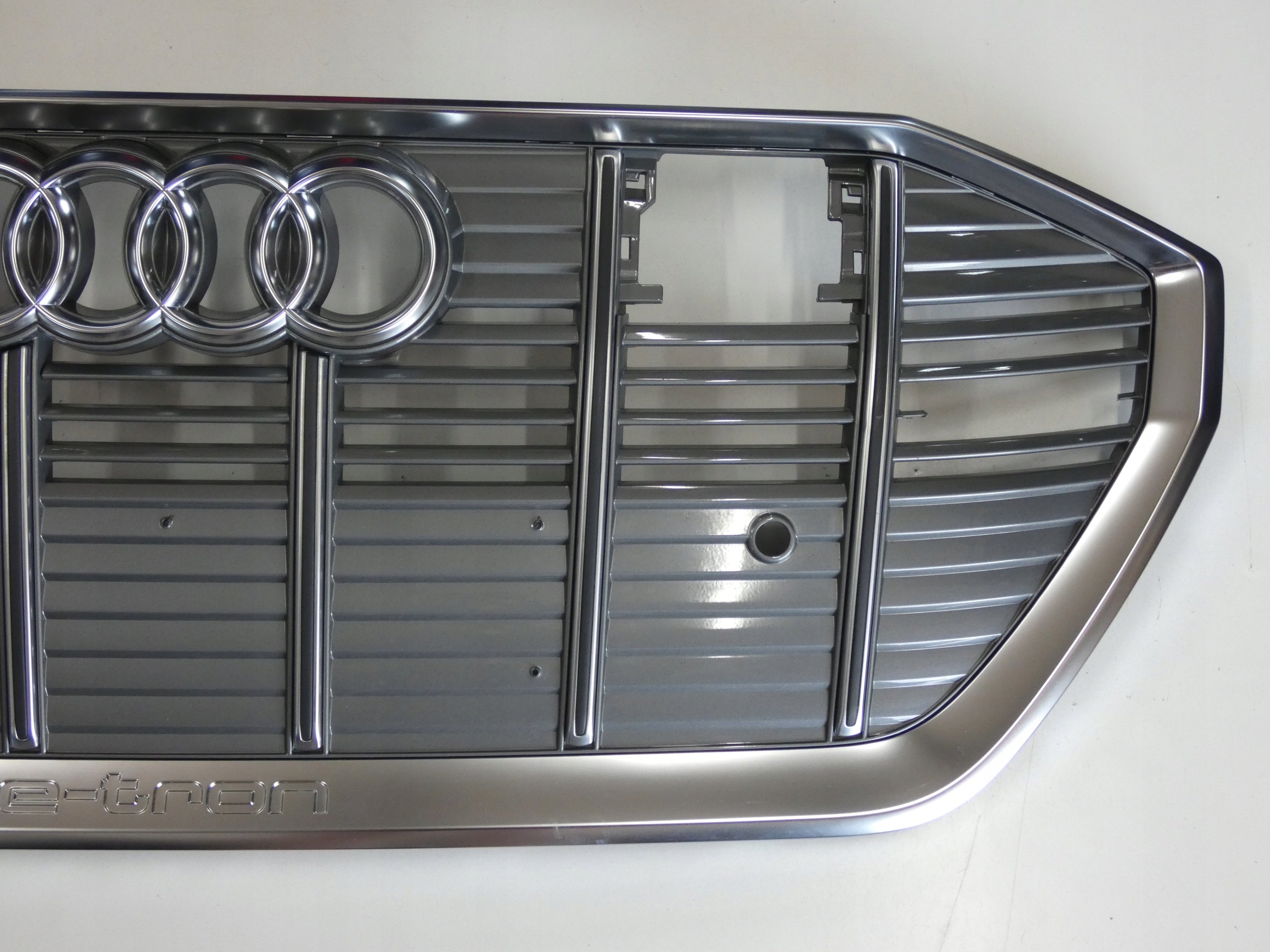 Kühlergrill Audi 4K E TRON FRONTGRILL 4KE8536514K Kühlergitter