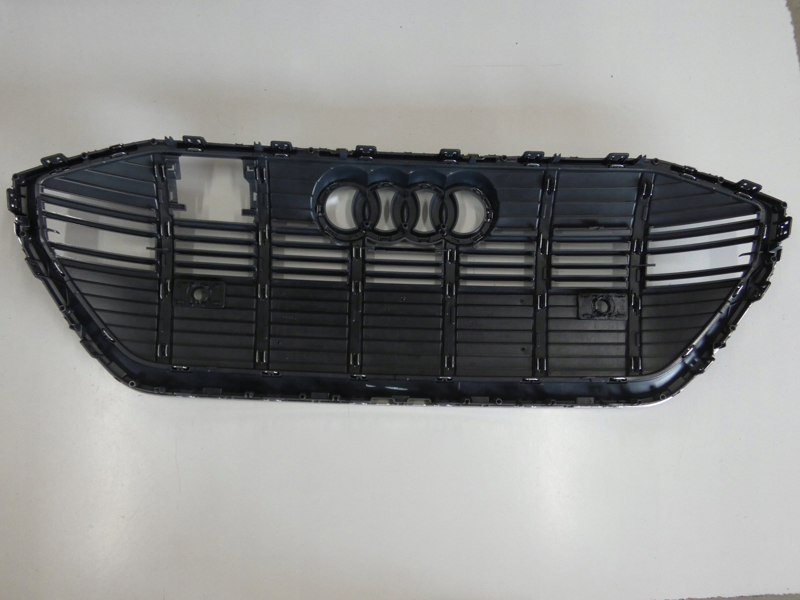 Kühlergrill Audi 4K E TRON FRONTGRILL 4KE8536514K Kühlergitter