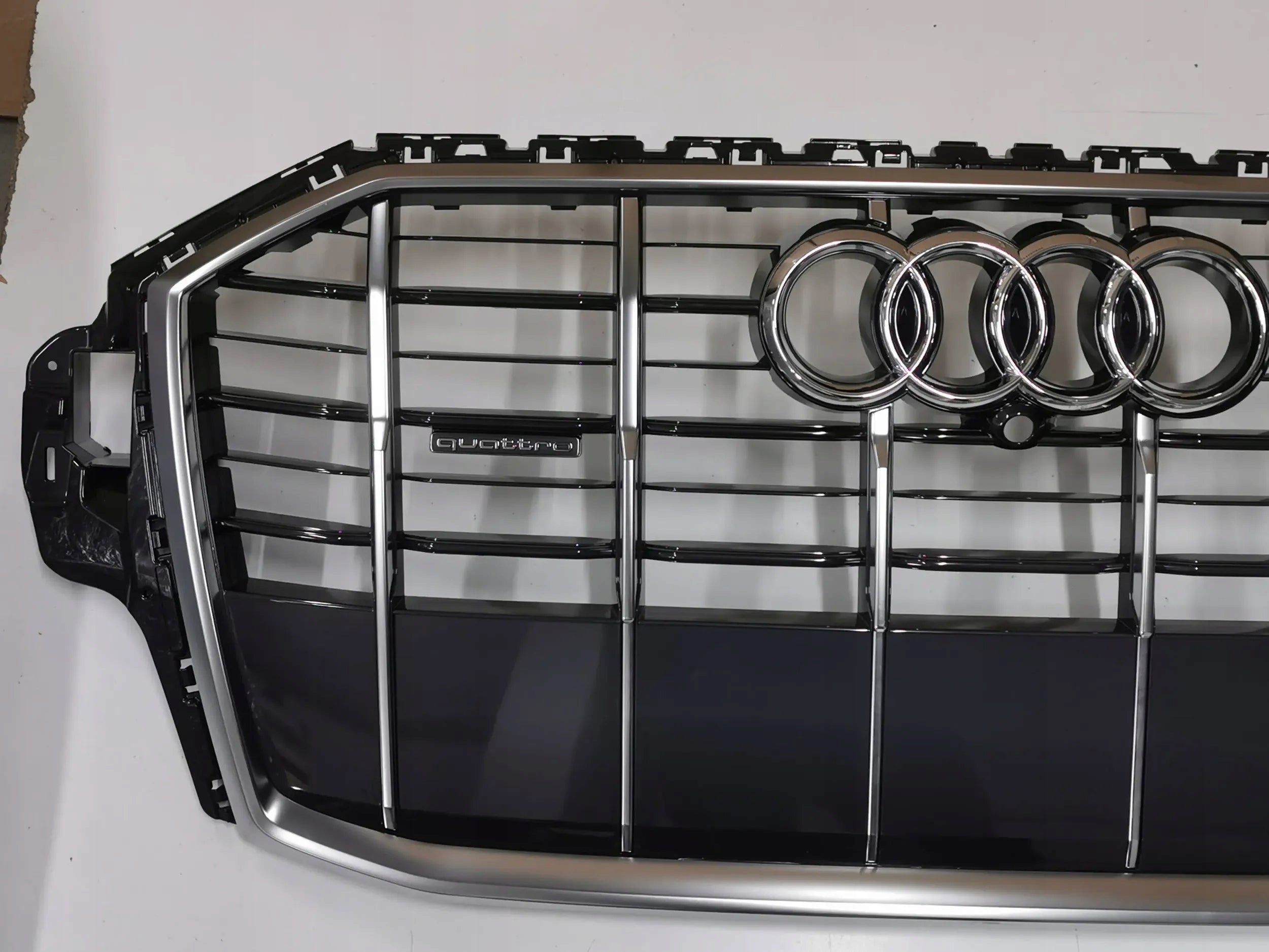 Kühlergrill Audi Q7 4M FRONTGRILL 4M0853651A4 Kühlergitter