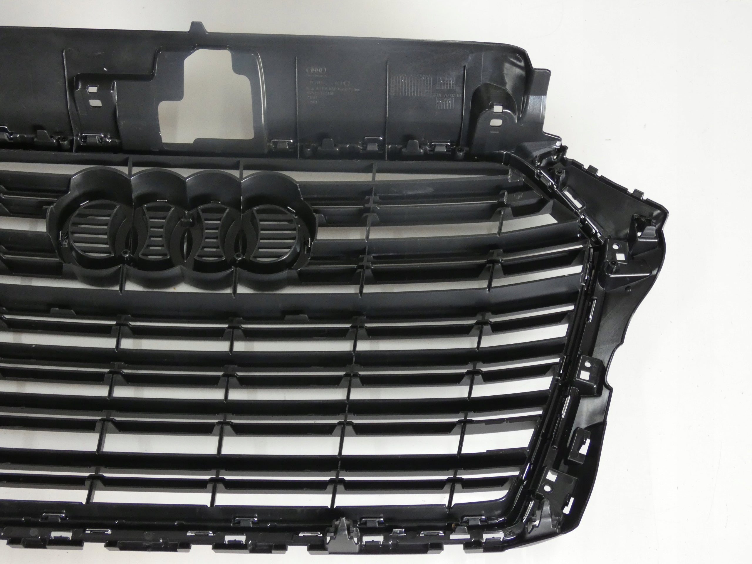 Kühlergrill Audi A3 8V FRONTGRILL 8V5853651M Kühlergitter