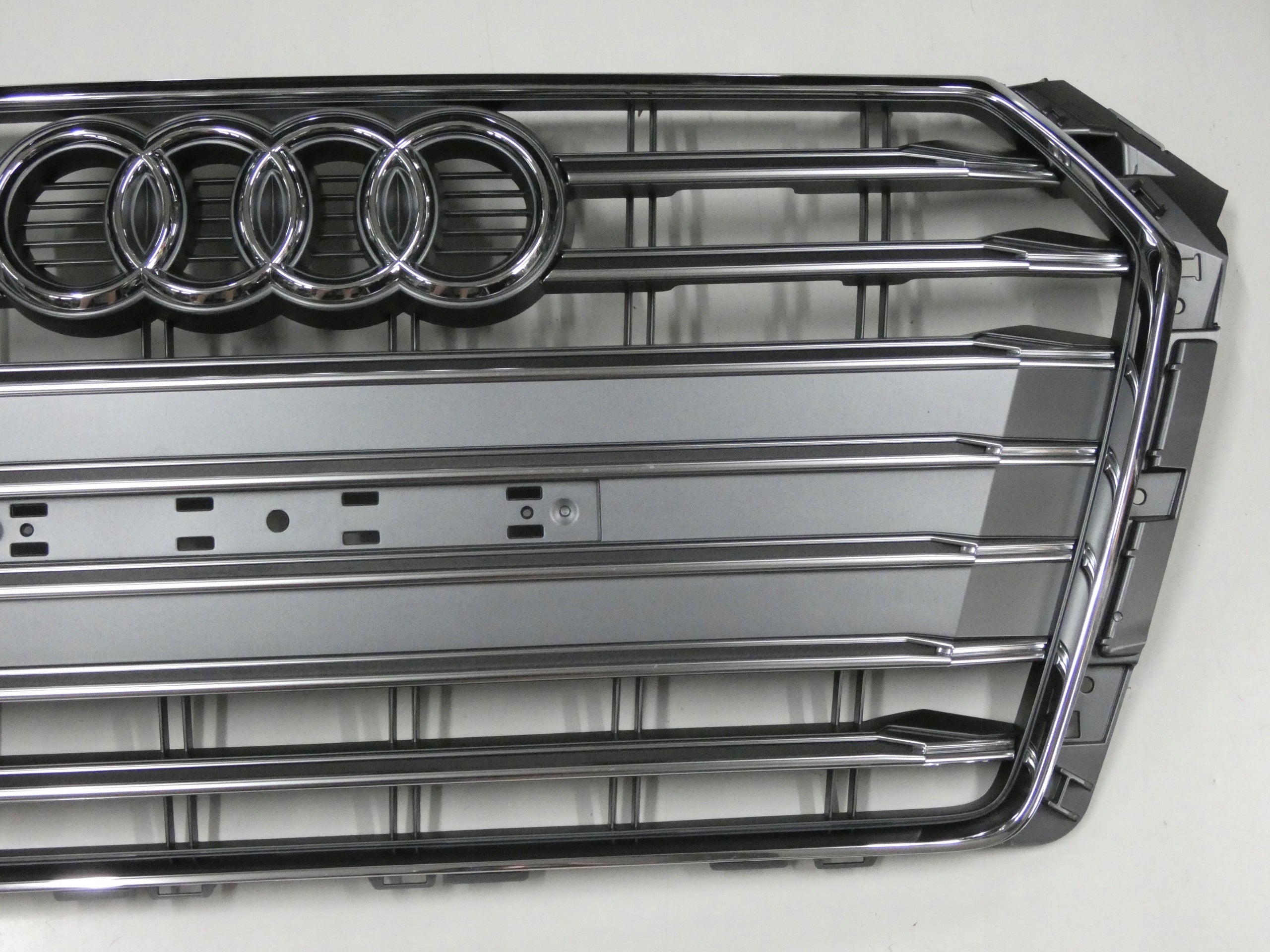 Kühlergrill Audi A4 S4 FRONTGRILL 8W0853651M Kühlergitter