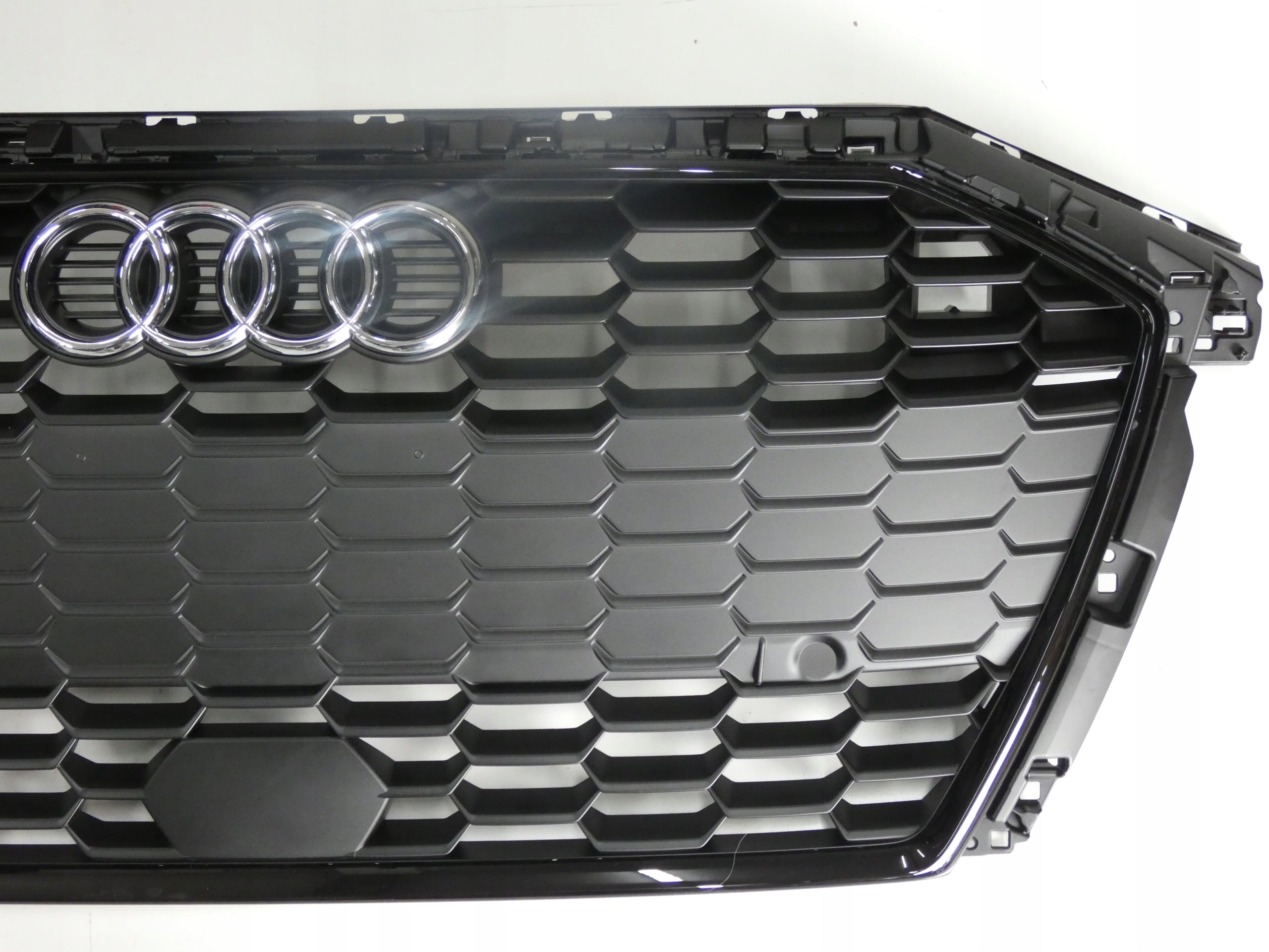 Kühlergrill Audi A3 8Y FRONTGRILL Kühlergitter