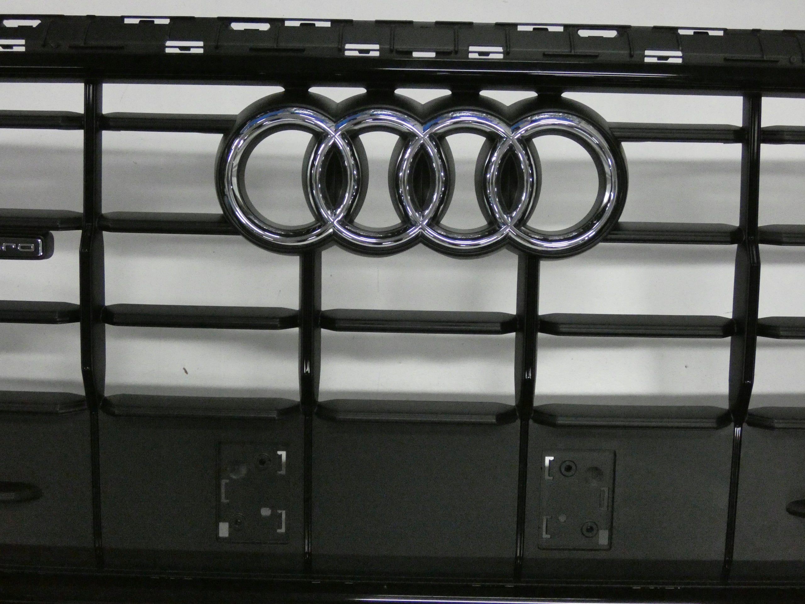 Kühlergrill Audi Q8 FRONTGRILL Kühlergitter