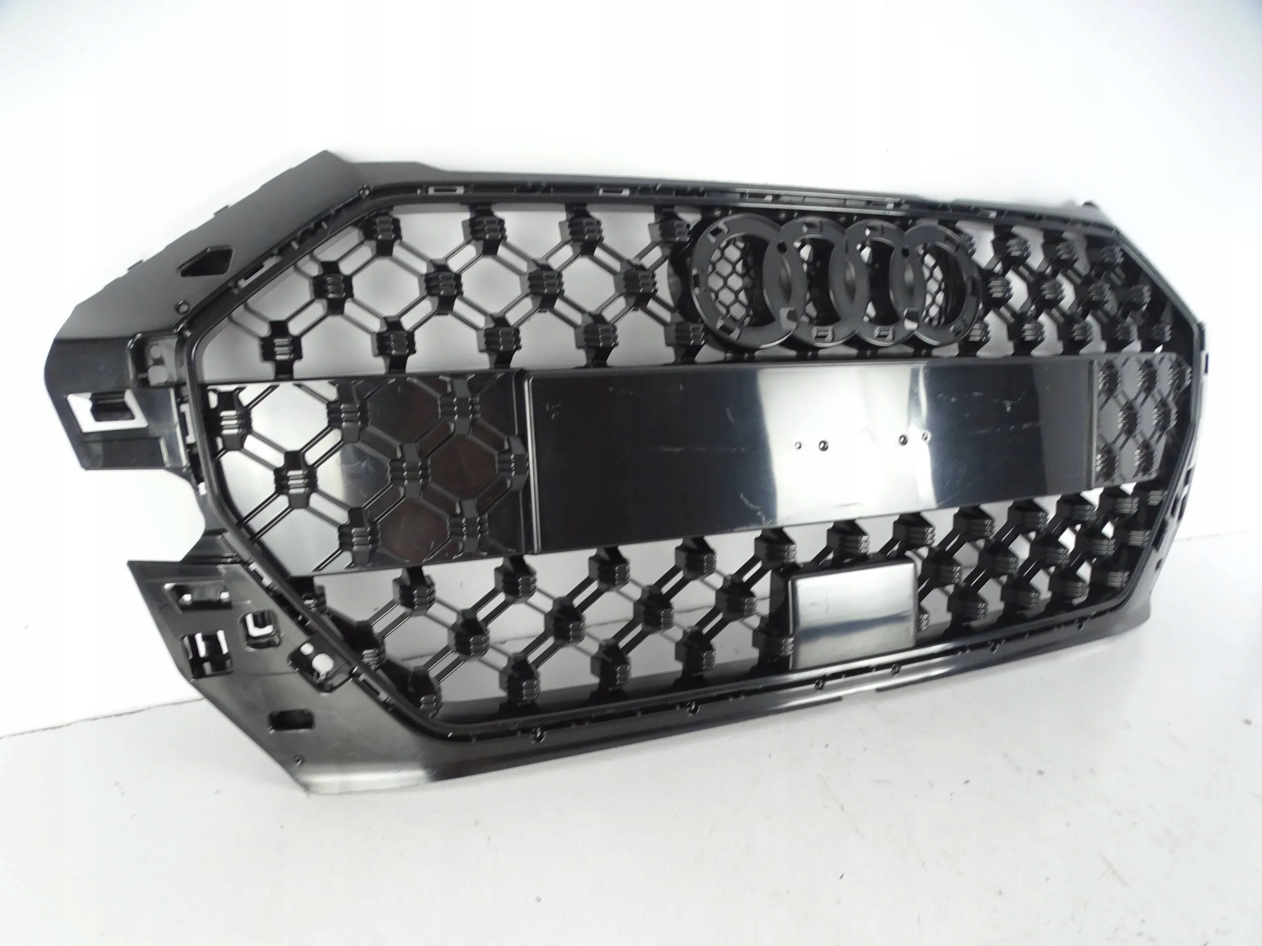 Kühlergrill Audi A1 82A FRONTGRILL 82A85365182 Kühlergitter