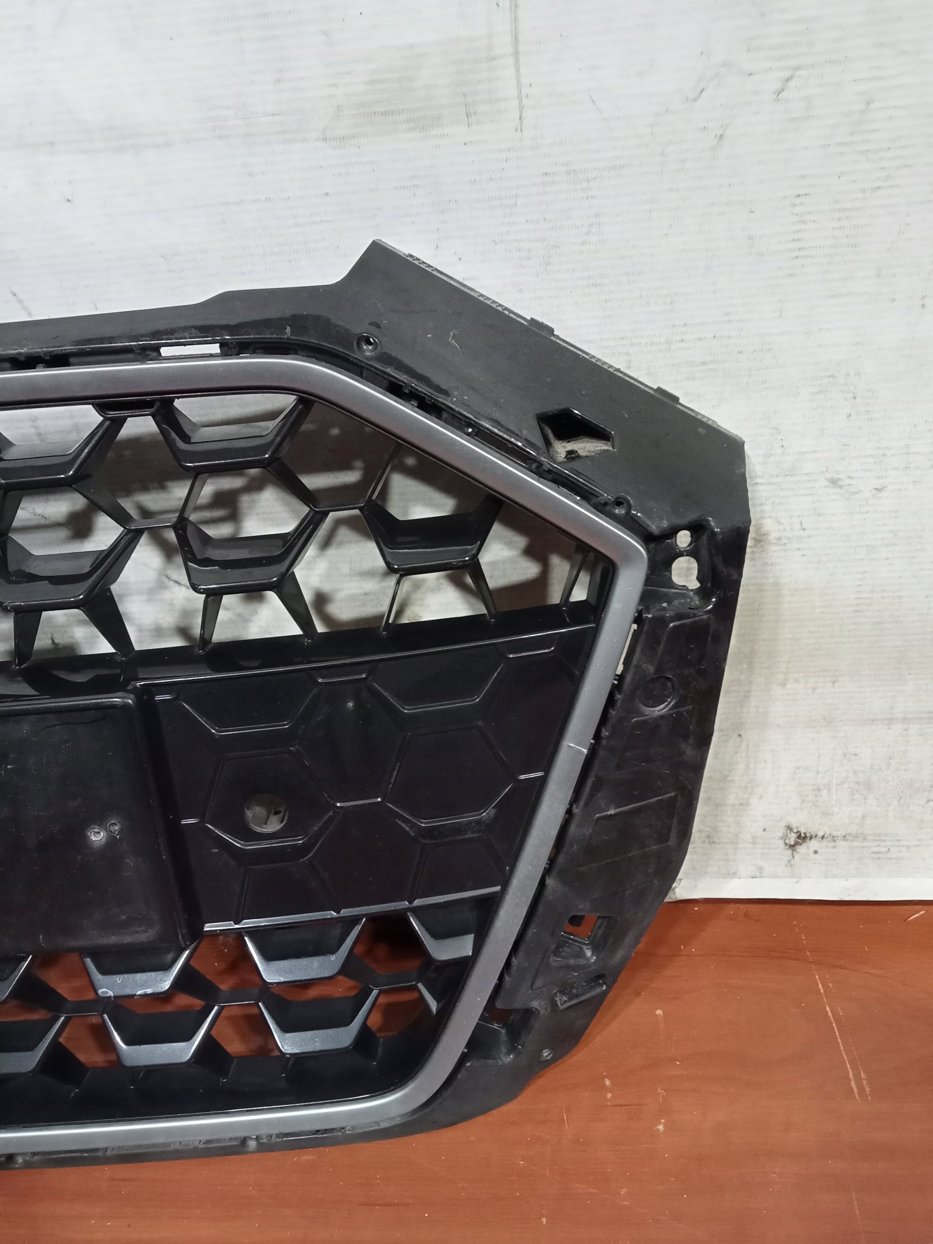 Kühlergrill Audi A1 A8 FRONTGRILL 82A853651B Kühlergitter