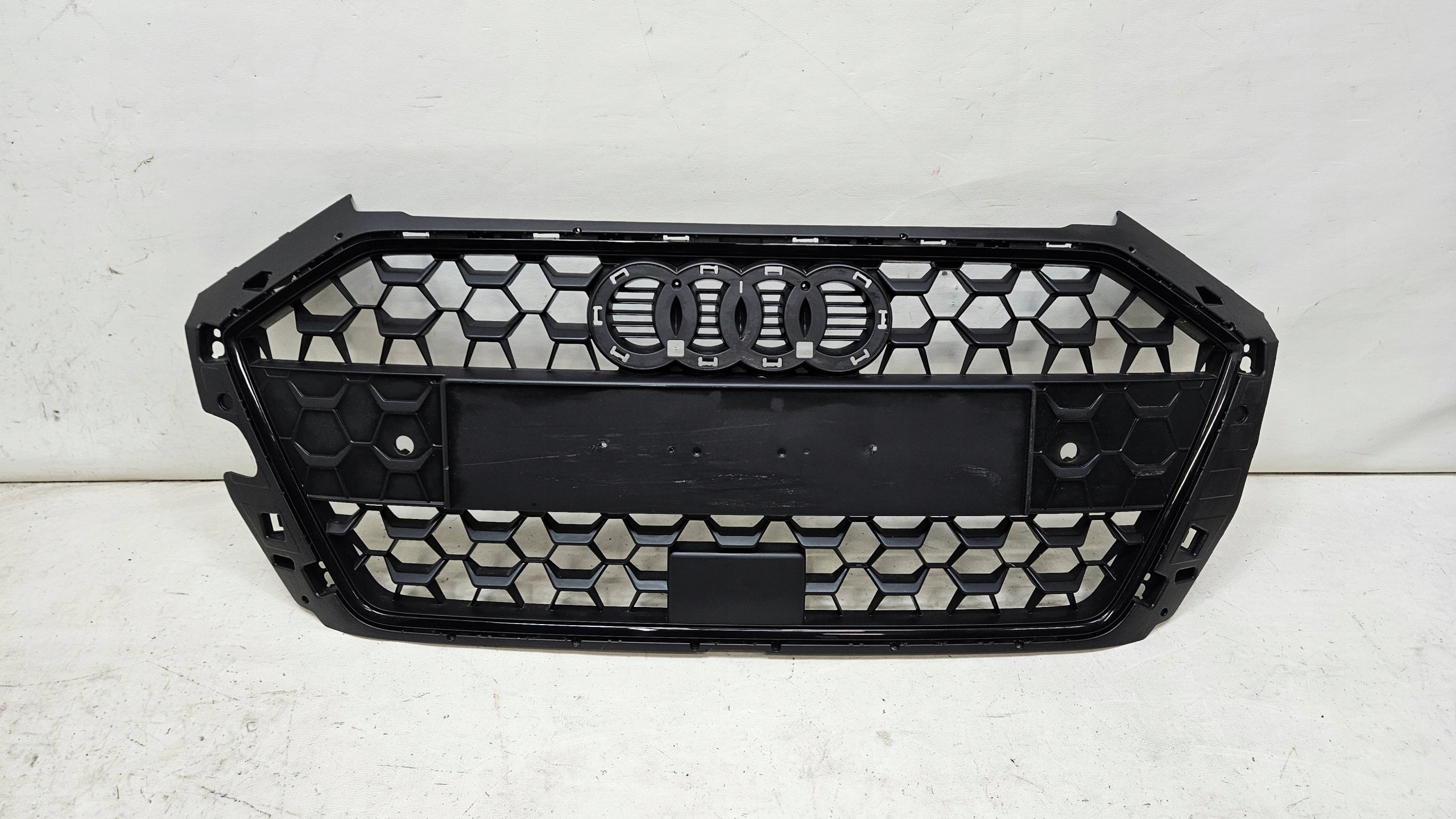  Kühlergrill Audi A8 A1 82A FRONTGRILL 82A853653BA Kühlergitter product image