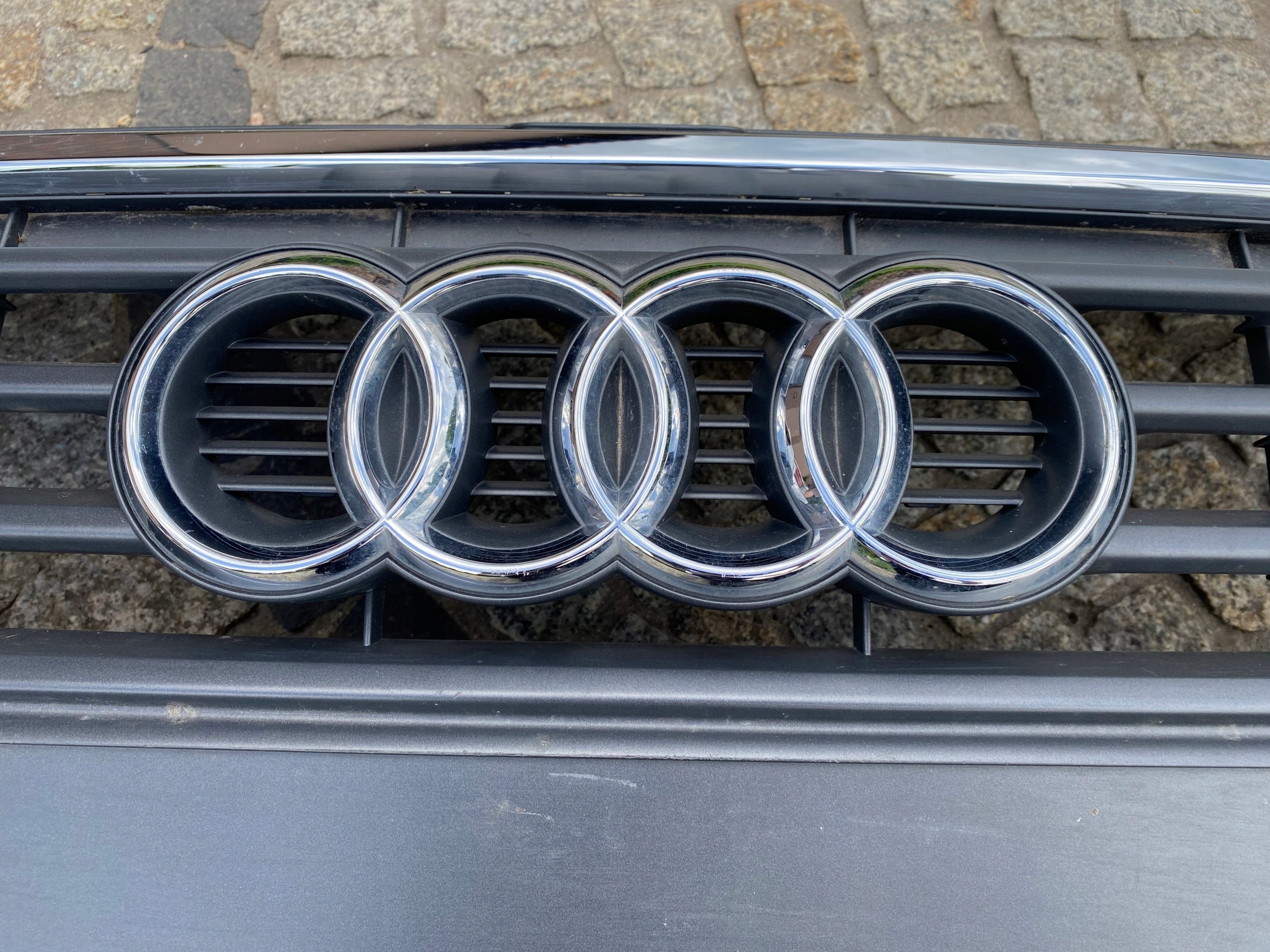 Kühlergrill Audi A1 8XA A8 FRONTGRILL 8XA853651Ba Kühlergitter