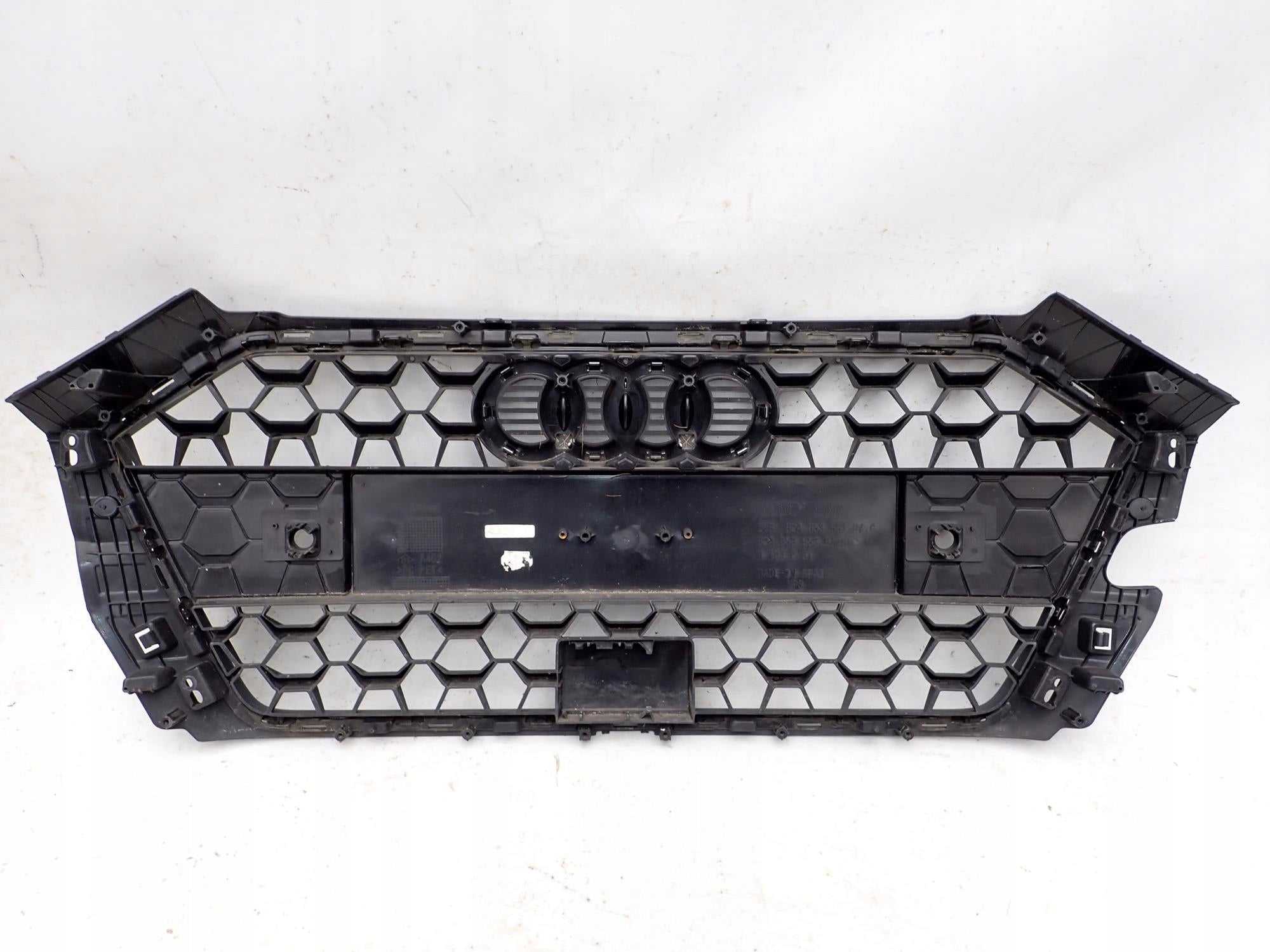 Kühlergrill Audi A1 82A A8 FRONTGRILL 82A853651B Kühlergitter