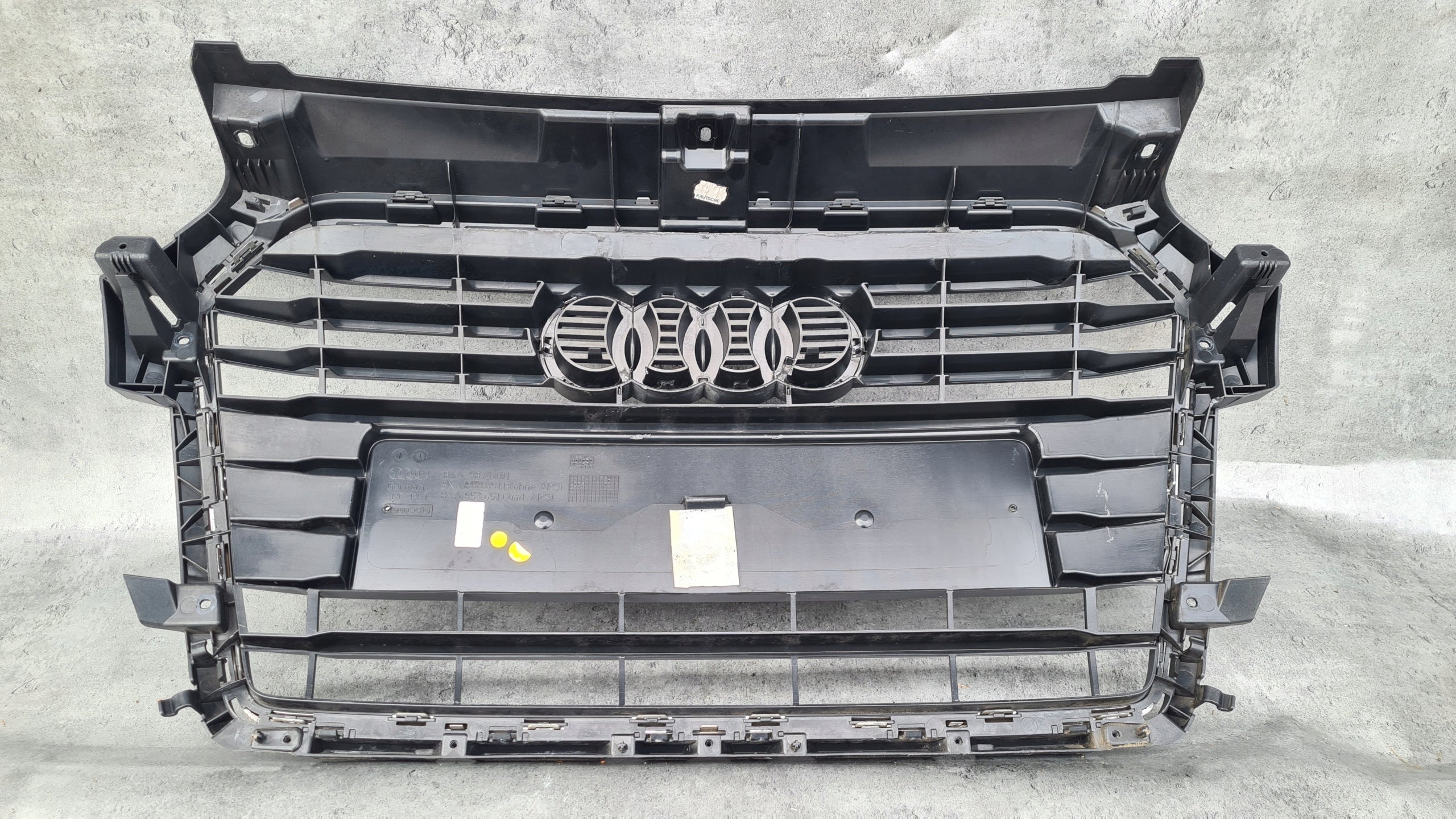 Kühlergrill Audi A1 A8 FRONTGRILL 8XA853651BG Kühlergitter