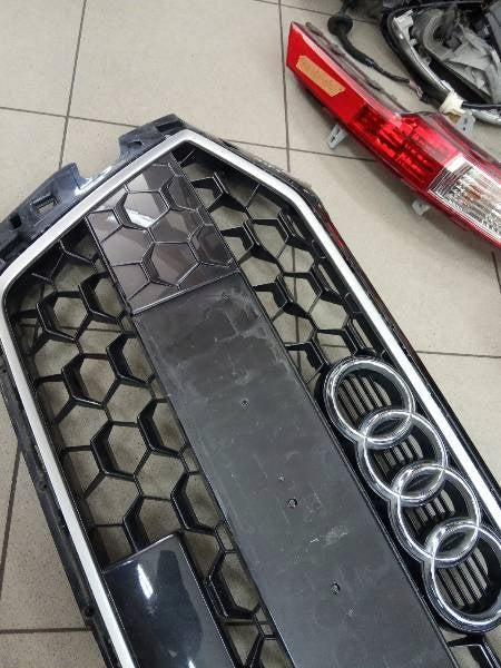 Kühlergrill Audi A1 A8 FRONTGRILL 82a853651bA Kühlergitter