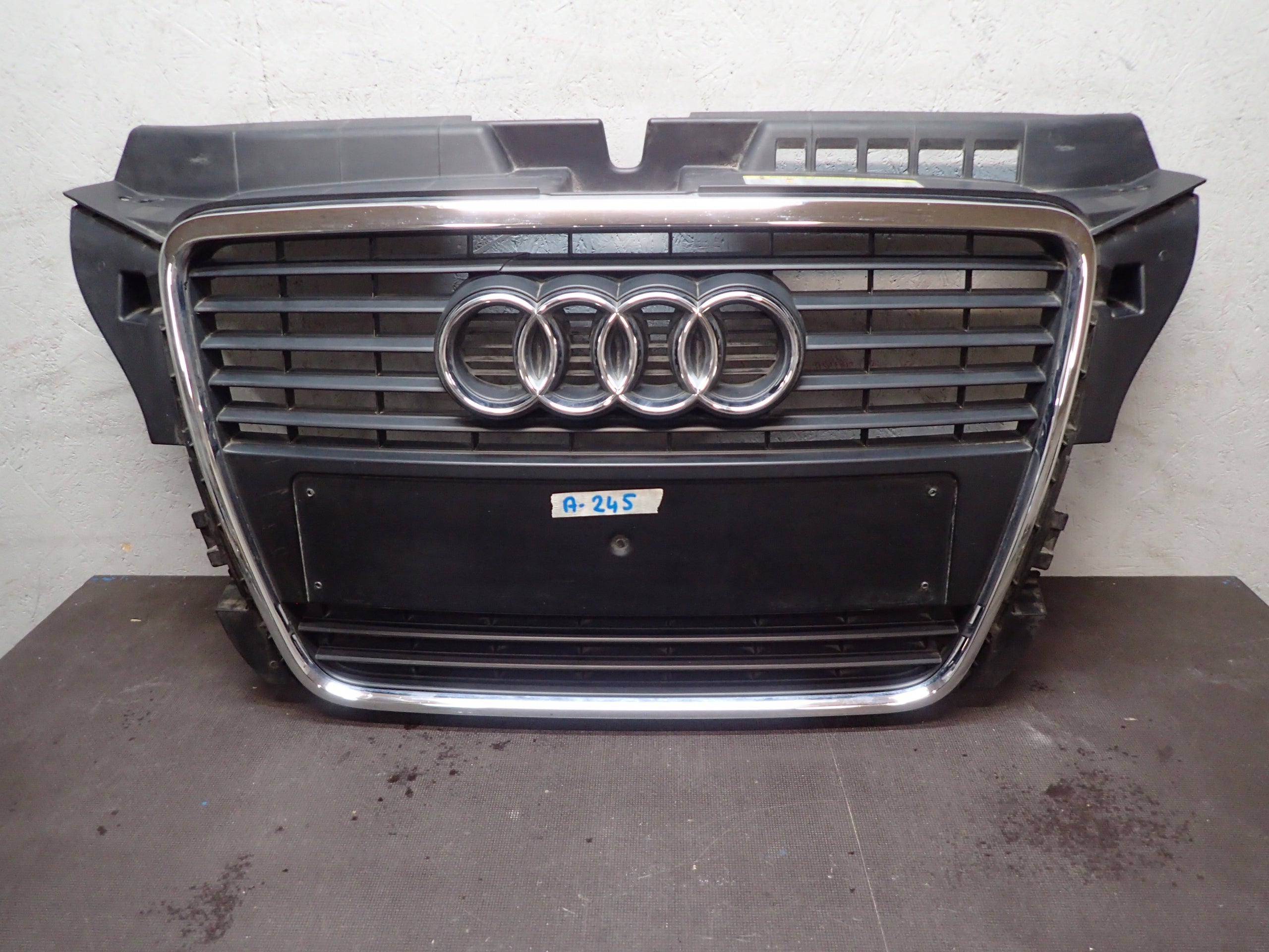  Kühlergrill Audi A3 8P FRONTGRILL 8P0853651Au Kühlergitter product image