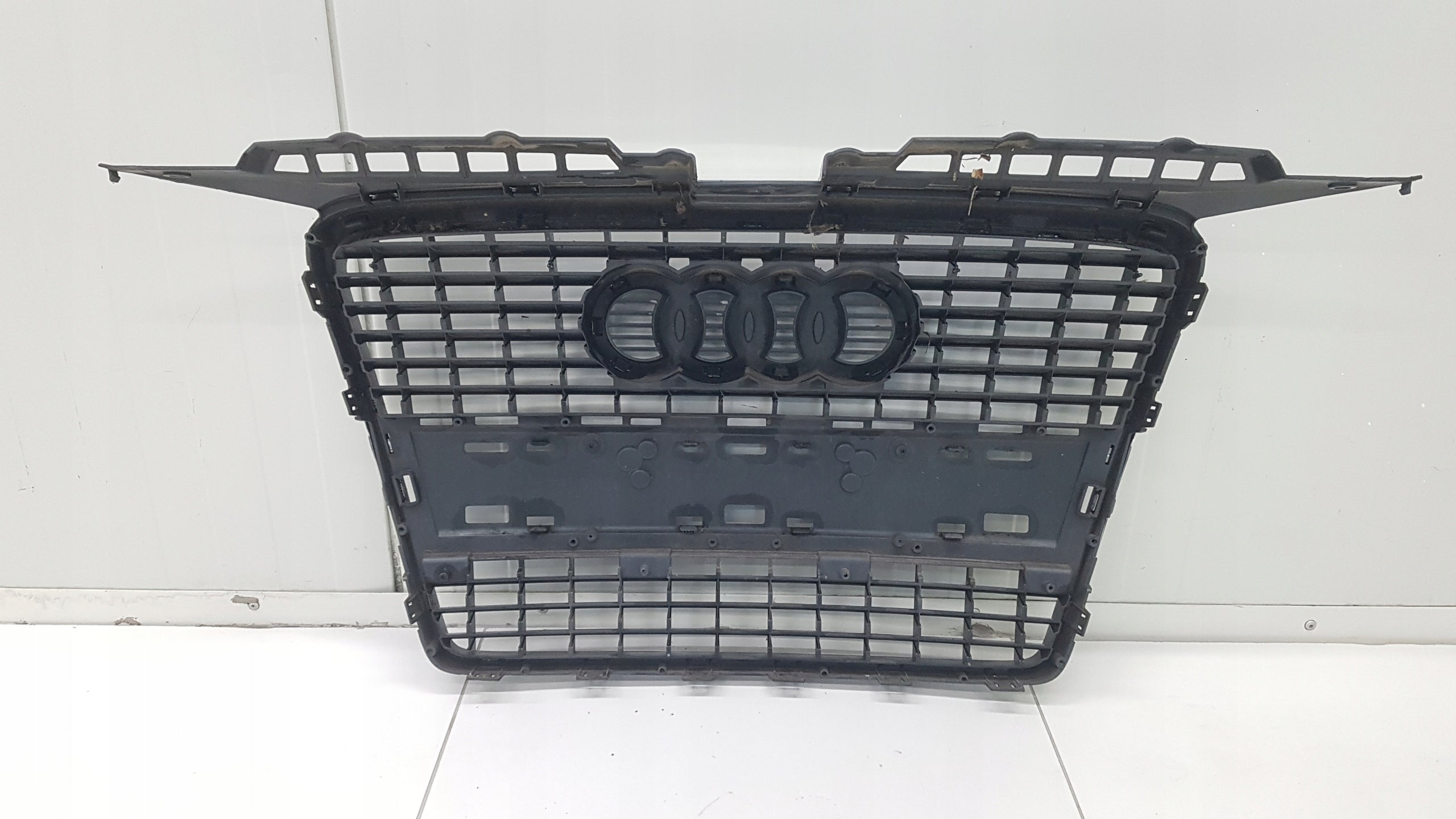 Kühlergrill Audi A3 8P FRONTGRILL 8P4853651AA Kühlergitter