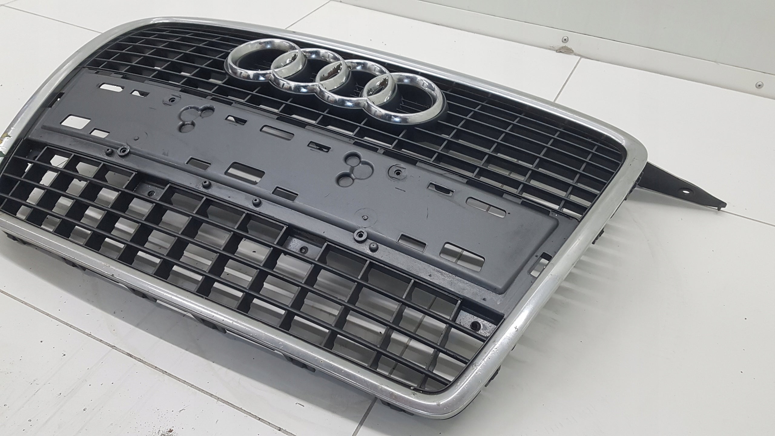 Kühlergrill Audi A3 8P FRONTGRILL 8P4853651AA Kühlergitter